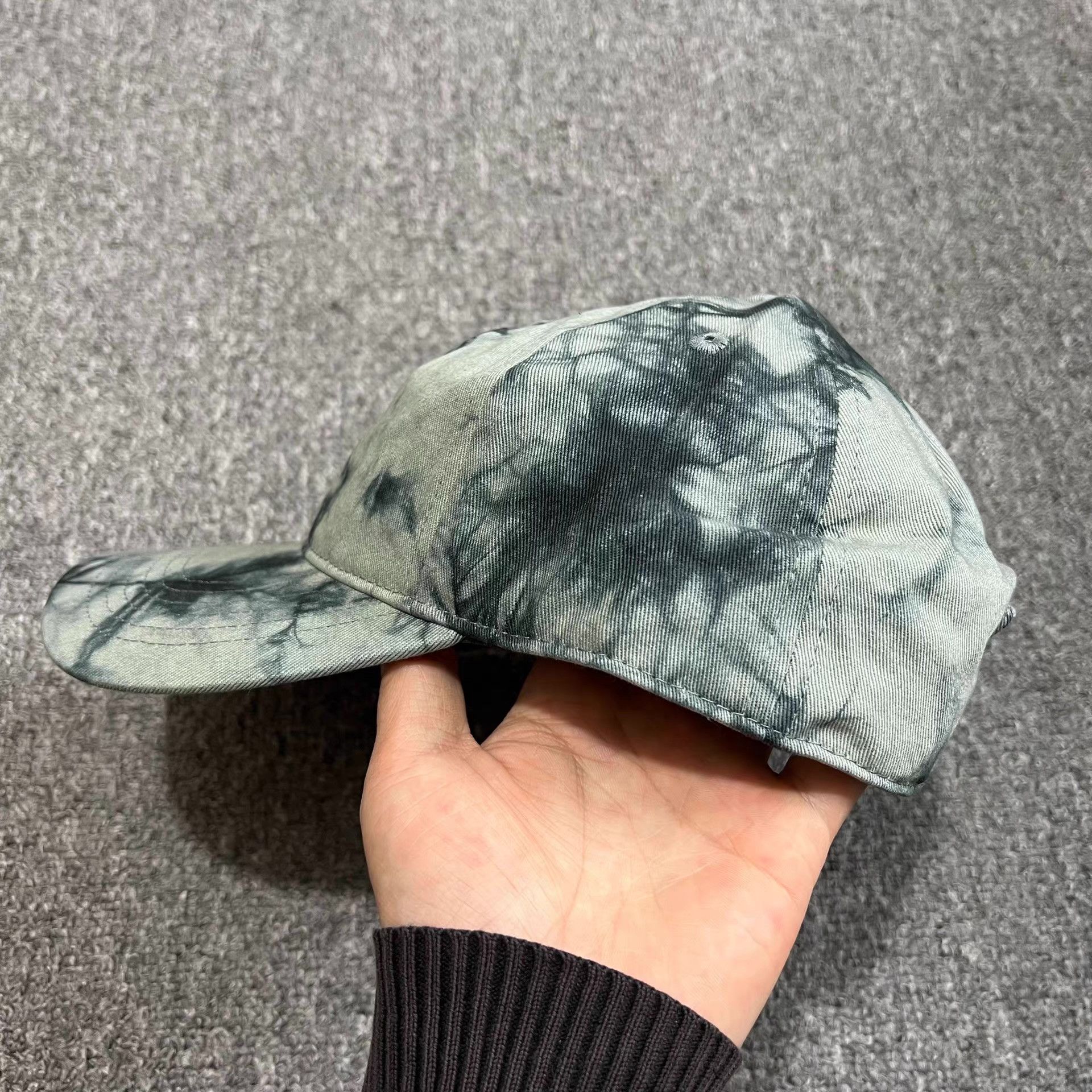 Cross Colours Cross Embroidered Tie-Dye Curved BrimBaseball Cap Visor。 Q7 Size ONE SIZE - 5 Thumbnail