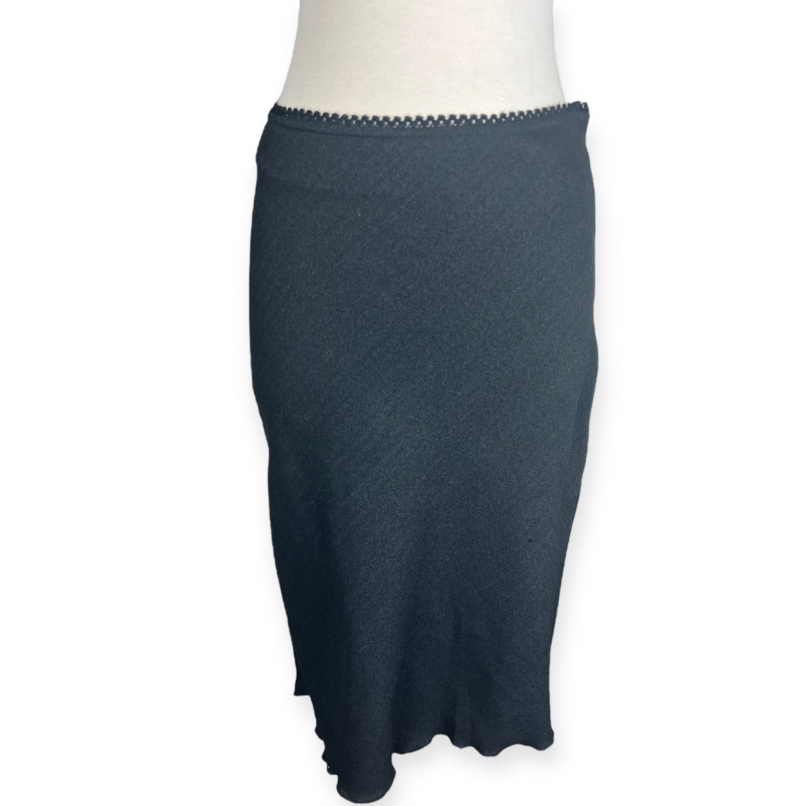 XOXO XOXO Vintage Y2K Knee-Length Black Twill Skirt Size 26" / US 2 / IT 38 - 7 Thumbnail