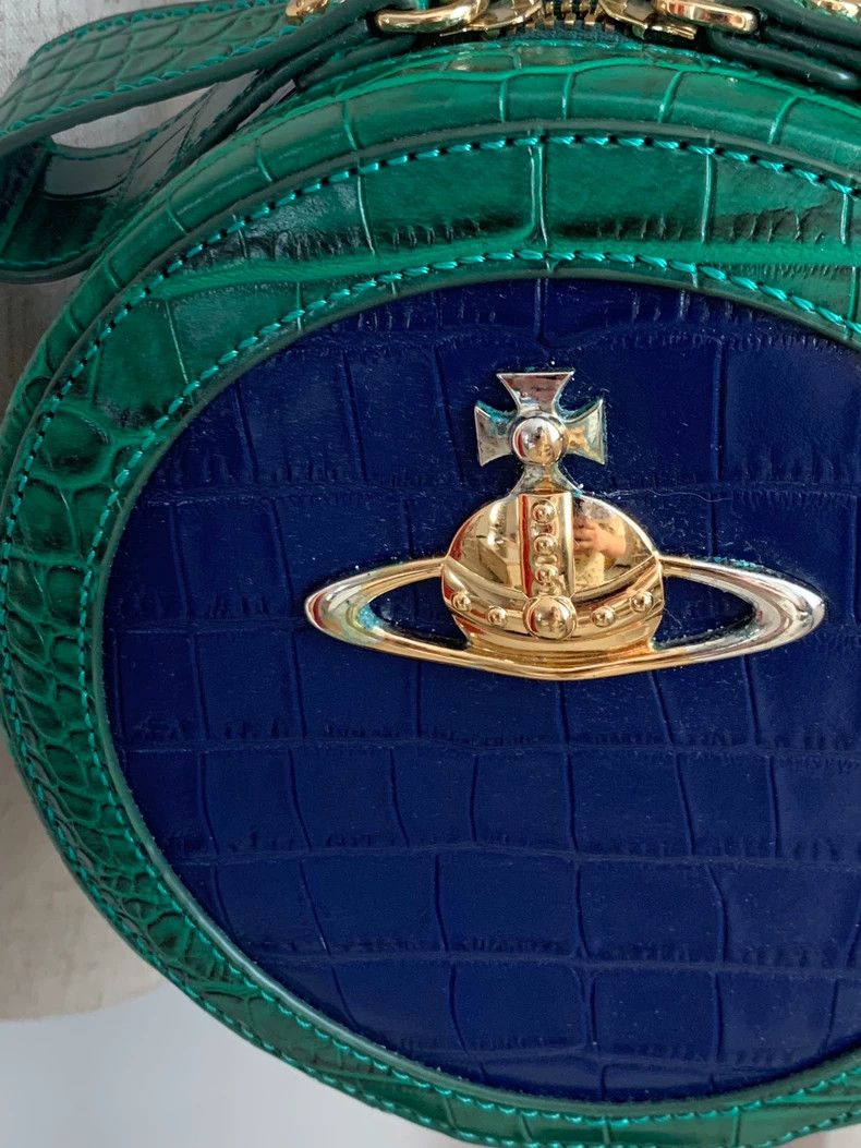 Vivienne Westwood Vivienne Westwood size os Satin leather round disc Saturn b Size ONE SIZE - 9 Thumbnail