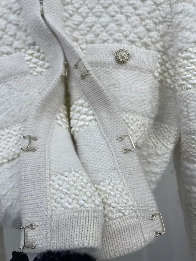 Chanel Chanel Milk-white knitted cardigan coat Size XS / US 0-2 / IT 36-38 - 4 Thumbnail