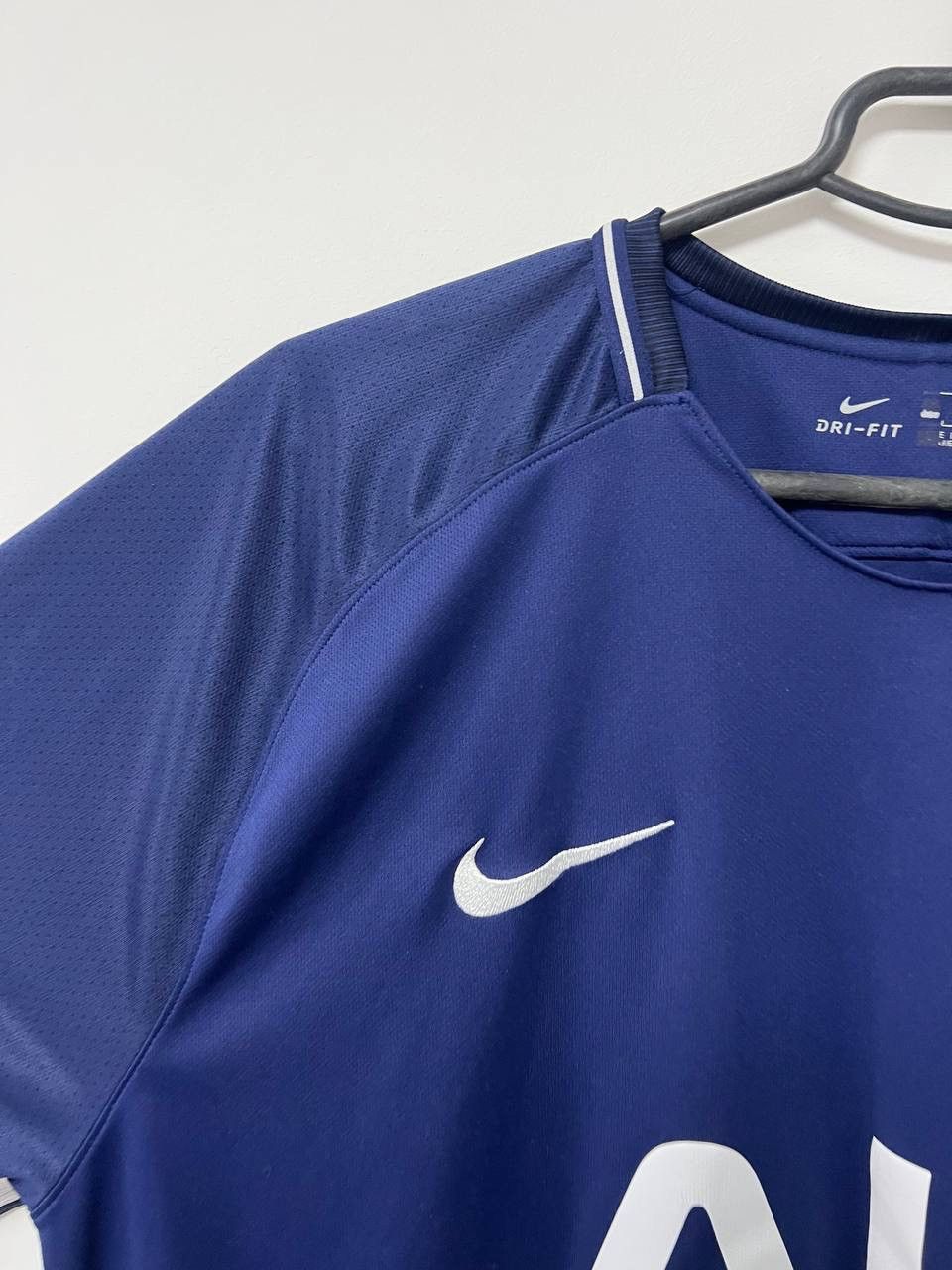 Nike Tottenham Hotspur 2017/2018 Away Football Shirt Nike 2XL Size US XXL / EU 58 / 5 - 4 Thumbnail