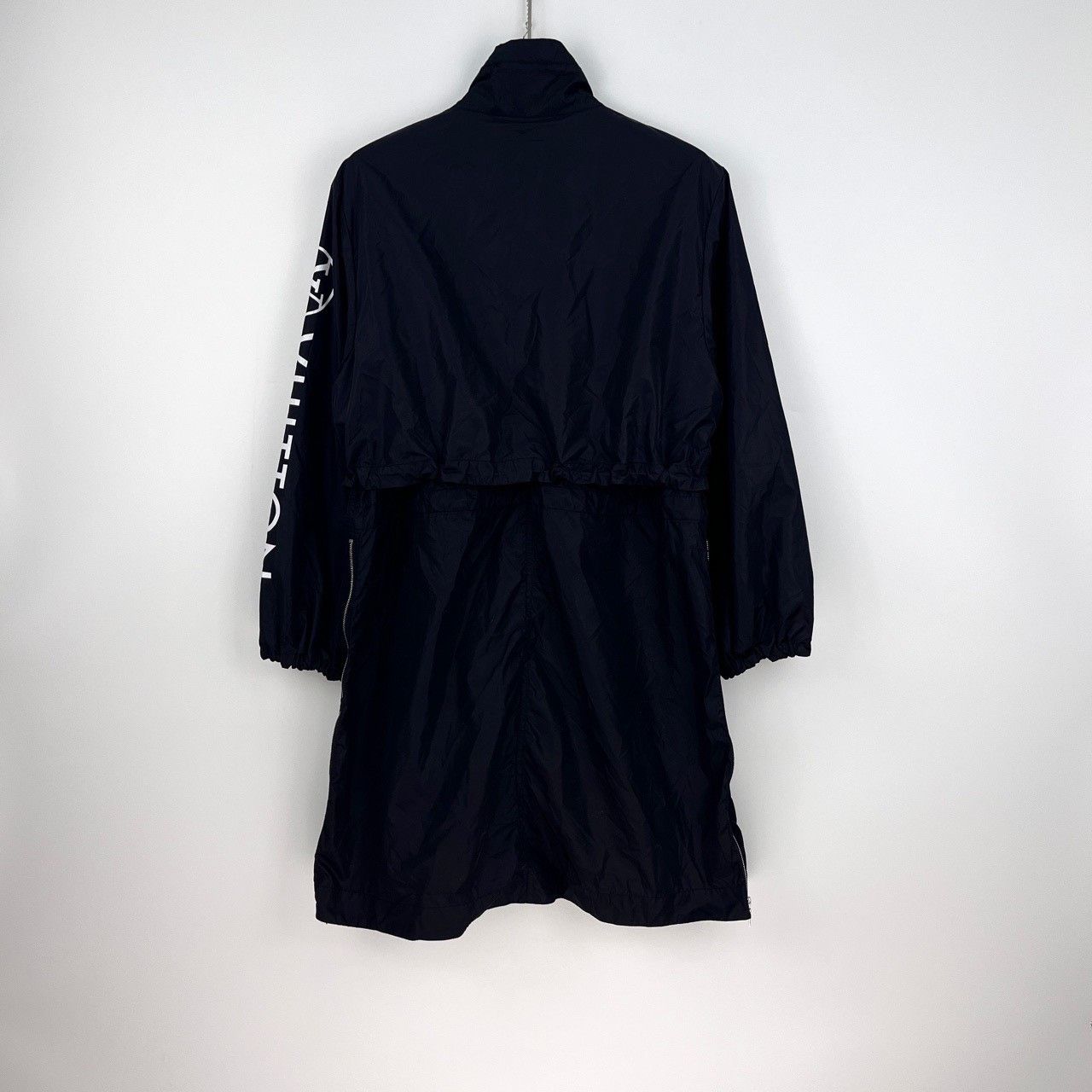 Louis Vuitton Louis Vuitton Long jacket with black sleeve arm logo jacket Size US S / EU 44-46 / 1 - 4 Thumbnail