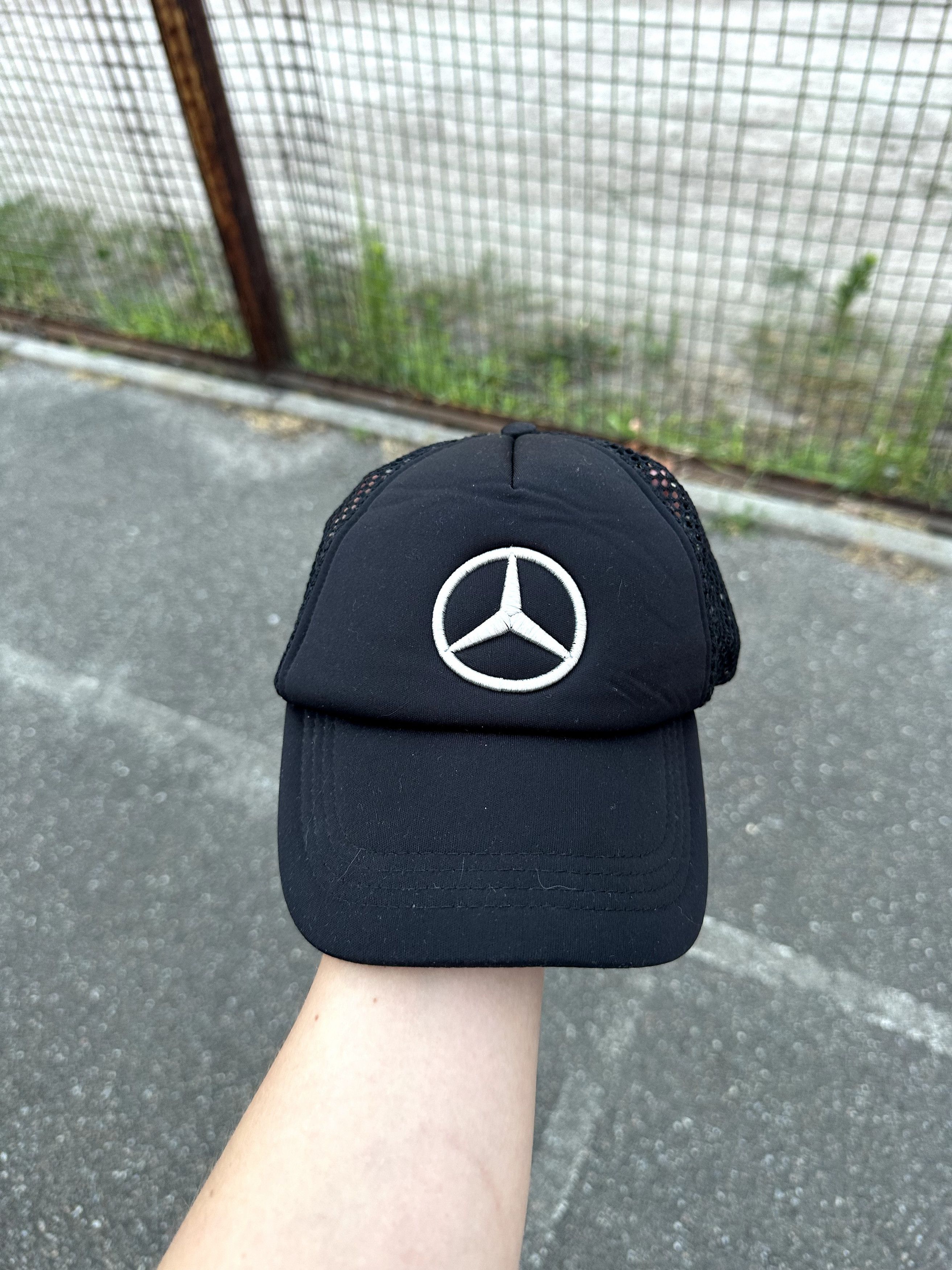 Formula 1 × Mercedes-Benz Mercedes-Benz Trucker Hat One Size Streetwear Racing Y2K Size ONE SIZE - 1 Thumbnail