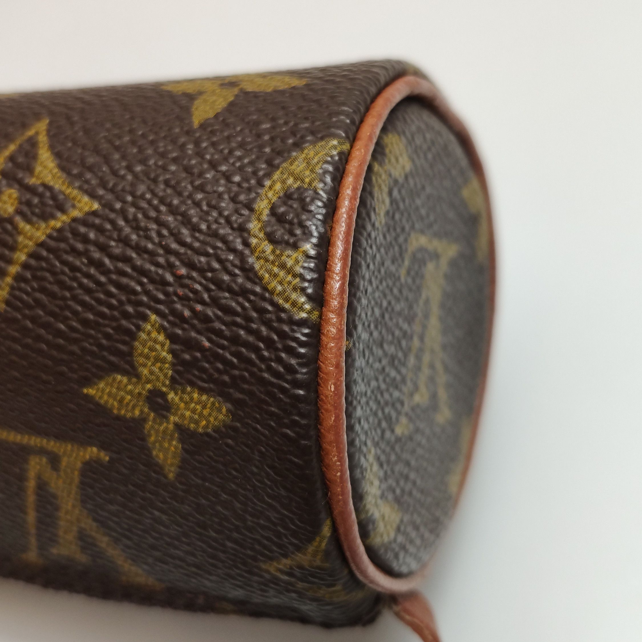 Louis Vuitton Louis Vuitton (LV) Papillon Mini Cowhide Monogram Printed D Size ONE SIZE - 9 Thumbnail