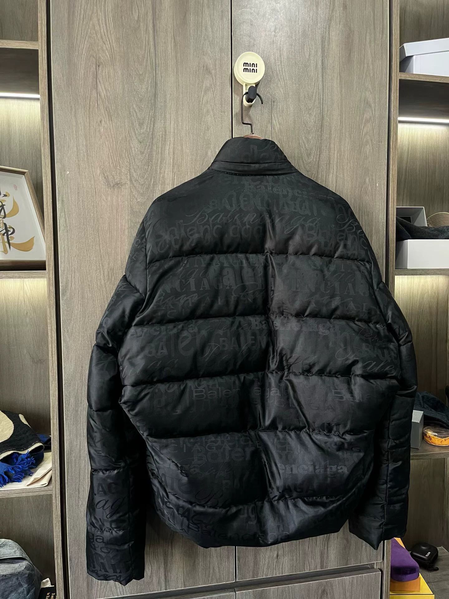 Balenciaga logo print all-over zip-up down jacket
