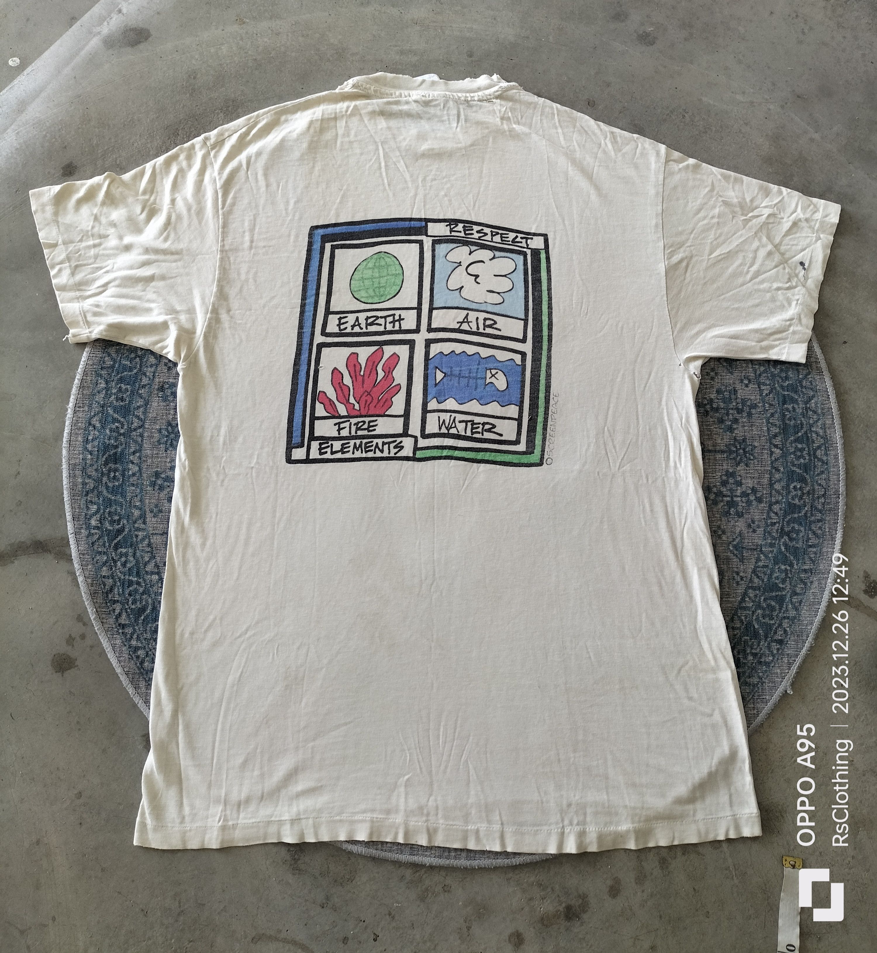 DISTRESSED VINTAGE SCREEN PEACE TEE HANES