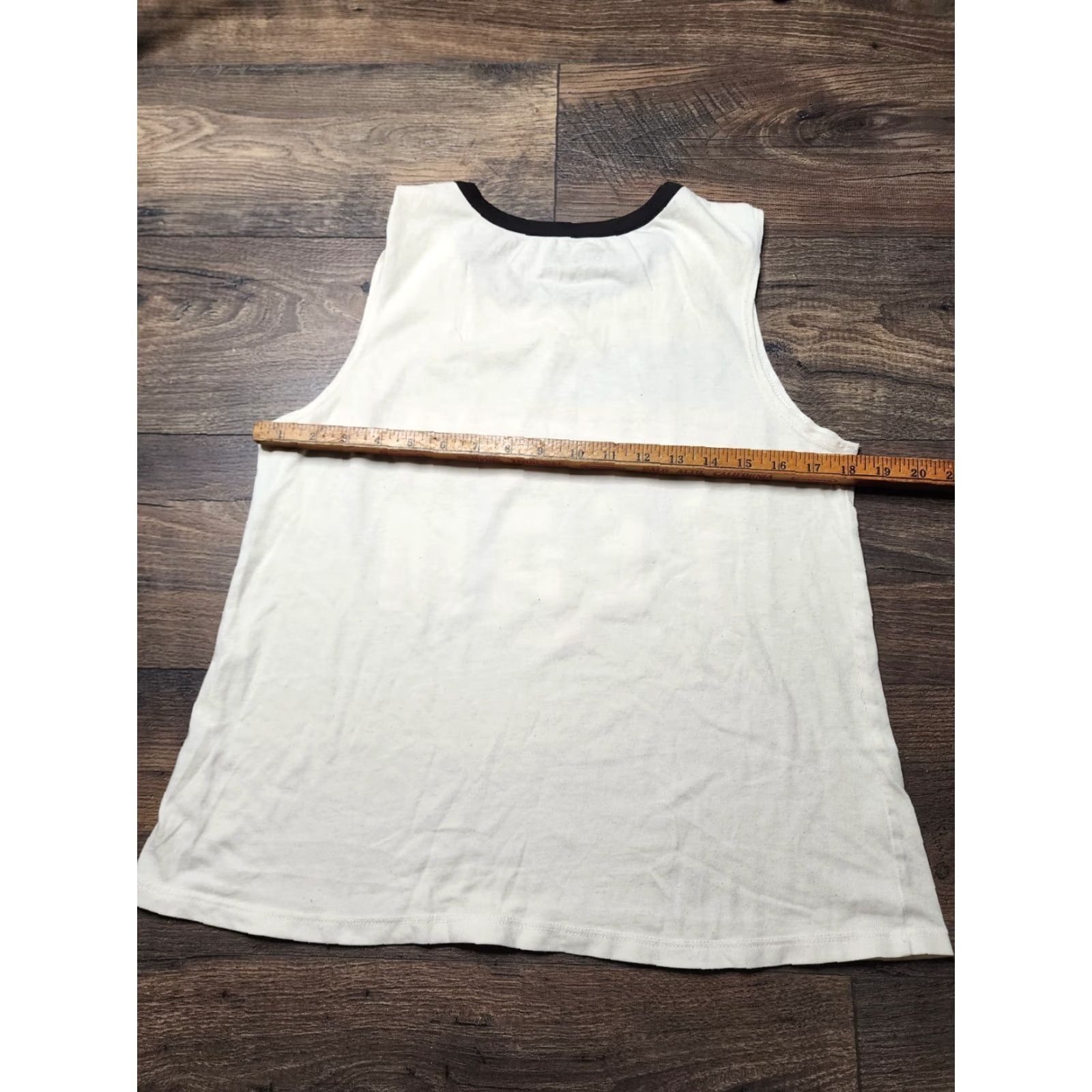 Vintage Womens XL Pitch Perfect Tank Shirt Funny Movie T Shirt Ivory Cotton Blend Sleeveless Scoop Neck Classic Fit Size XL / US 12-14 / IT 48-50 - 2 Thumbnail