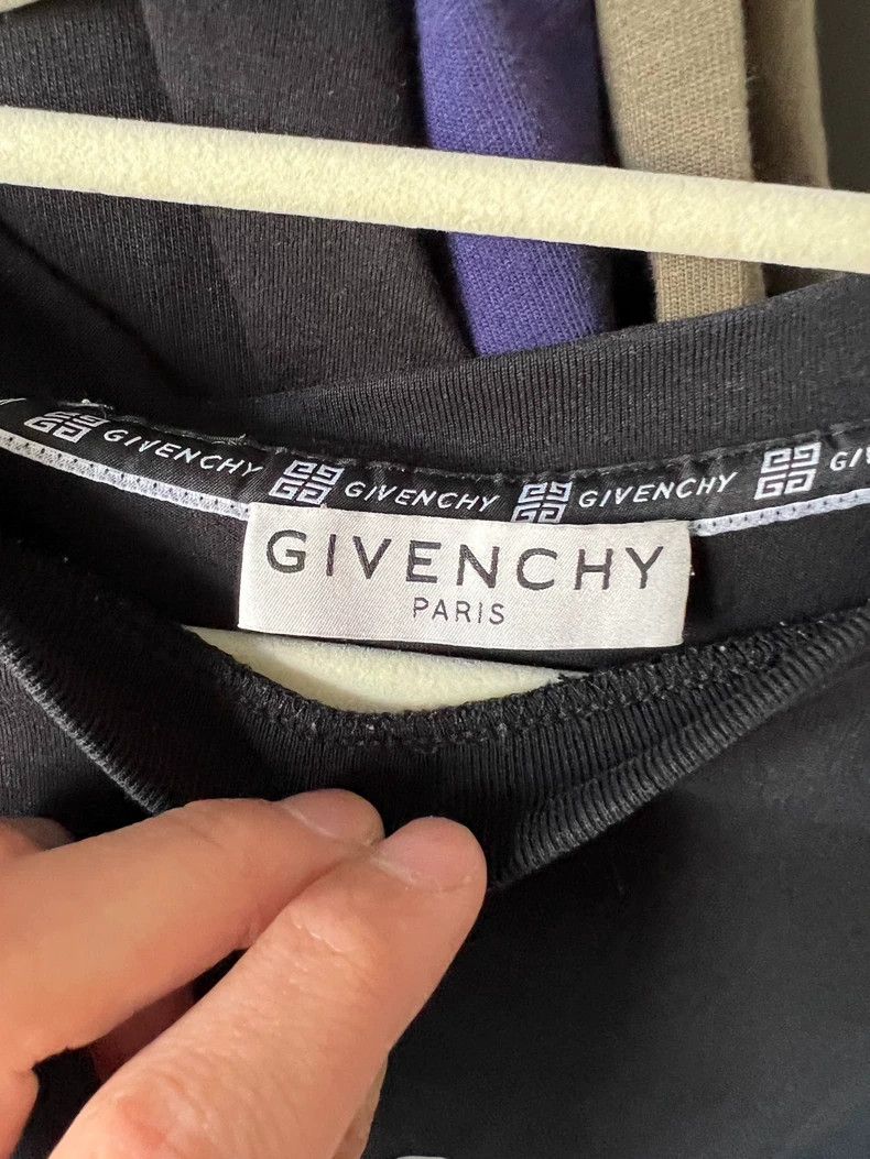 Givenchy Givenchy Letter Dissolved Short-sleeved T-shirt Size US S / EU 44-46 / 1 - 2 Thumbnail