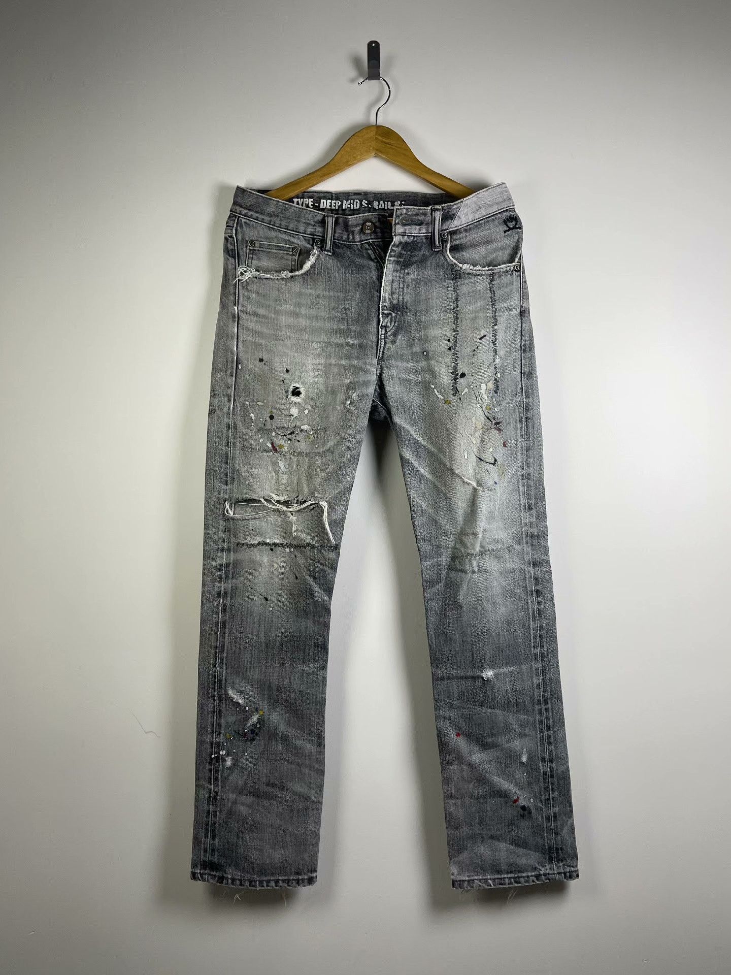 Neighborhood NEIGHBORHOOD 2008 dp mid Distressed Jeans Size US 32 / EU 48 - 1 Thumbnail