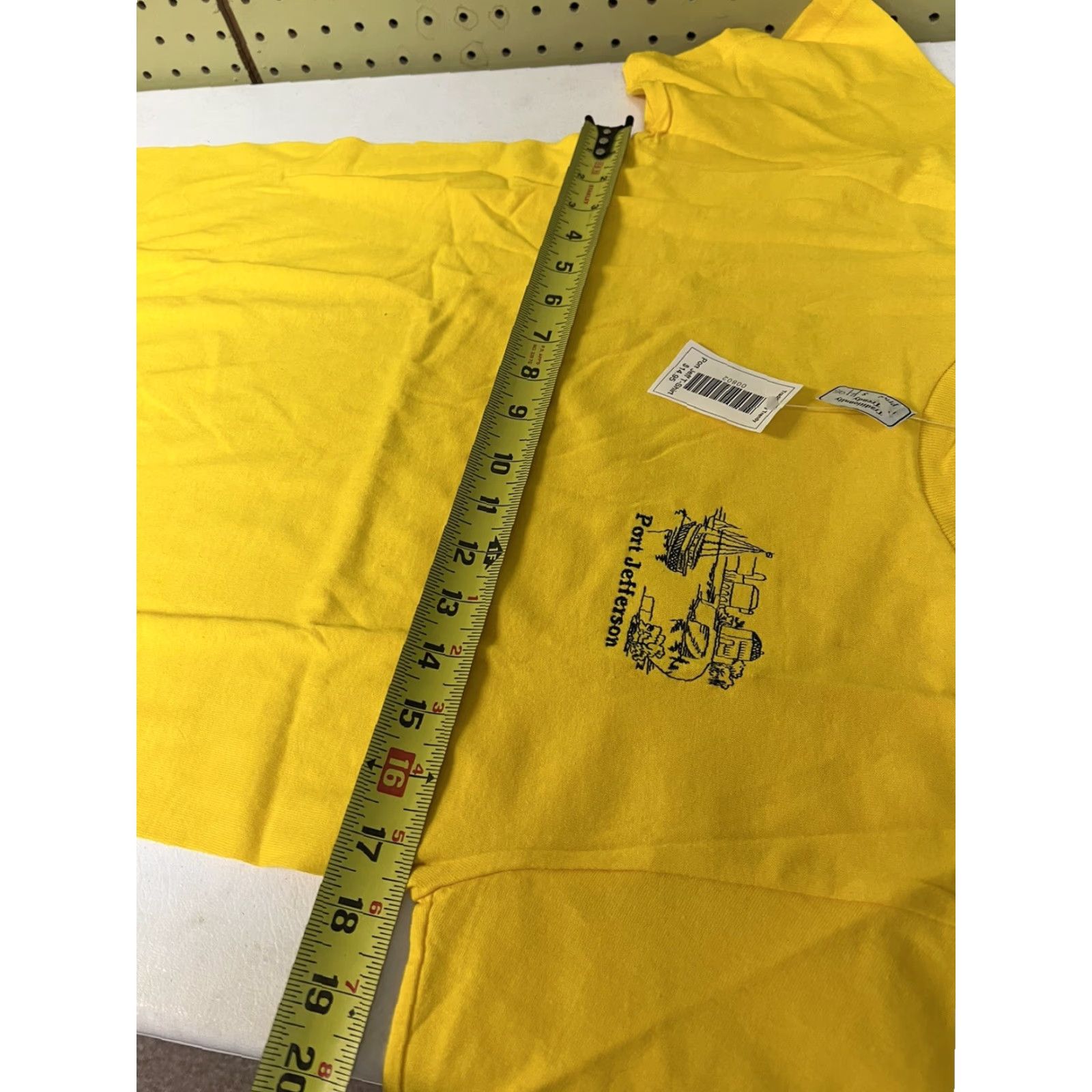 Delta VINTAGE Delta T-Shirt Port Jefferson New York Yellow Short Sleeve Embroidered Small S Mens Crew Neck Cotton Size US S / EU 44-46 / 1 - 5 Thumbnail