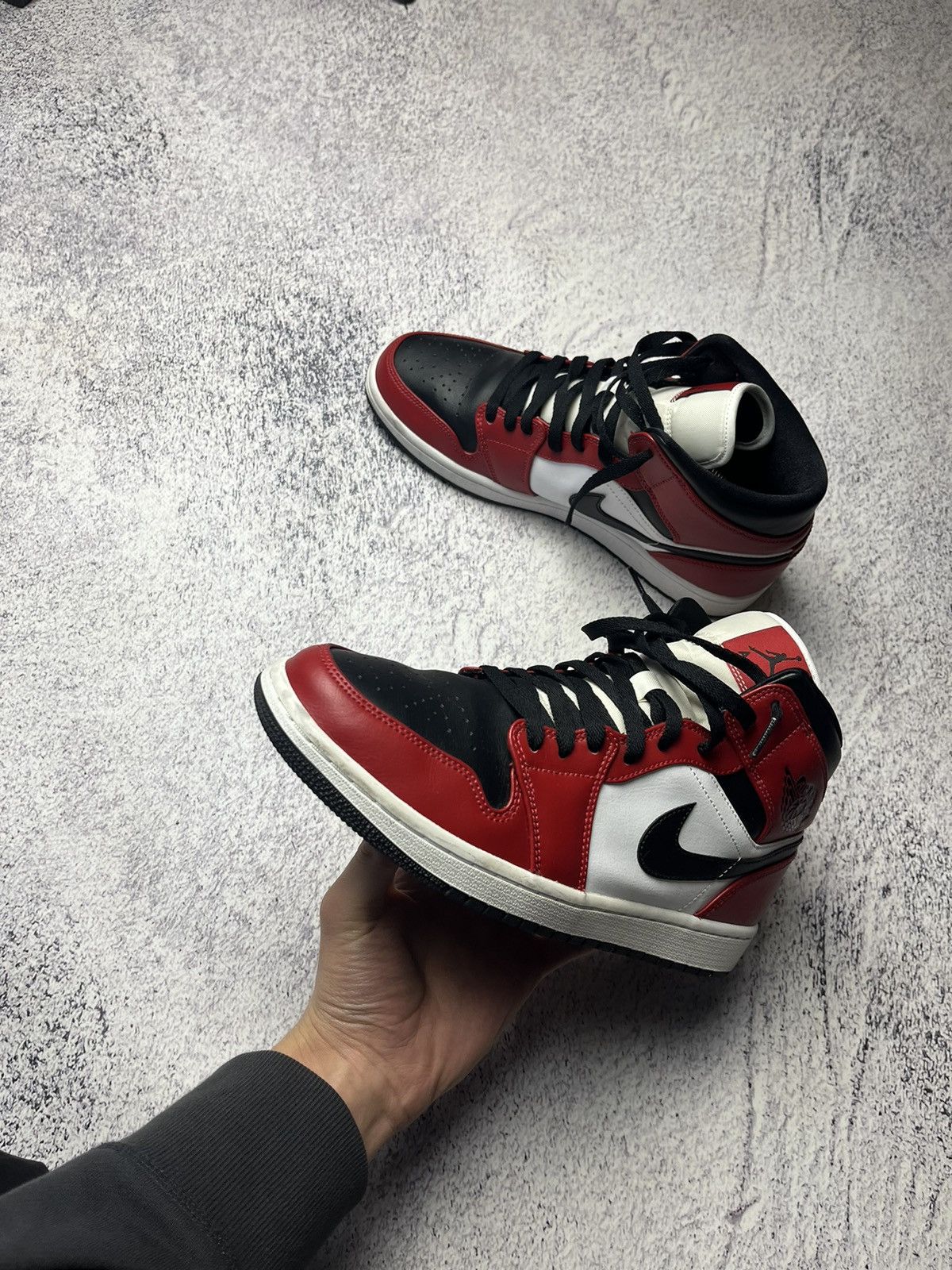 Jordan Brand Vintage Sneakers JORDAN 1 MID CHICAGO TOE Nike Size US 8.5 / EU 41-42 - 4 Thumbnail
