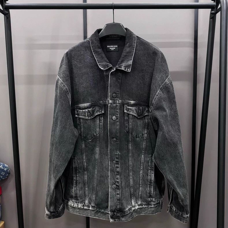 Balenciaga Balenciaga Logo printed lapel single-breasted long-sleeved Size US M / EU 48-50 / 2 - 1 Thumbnail