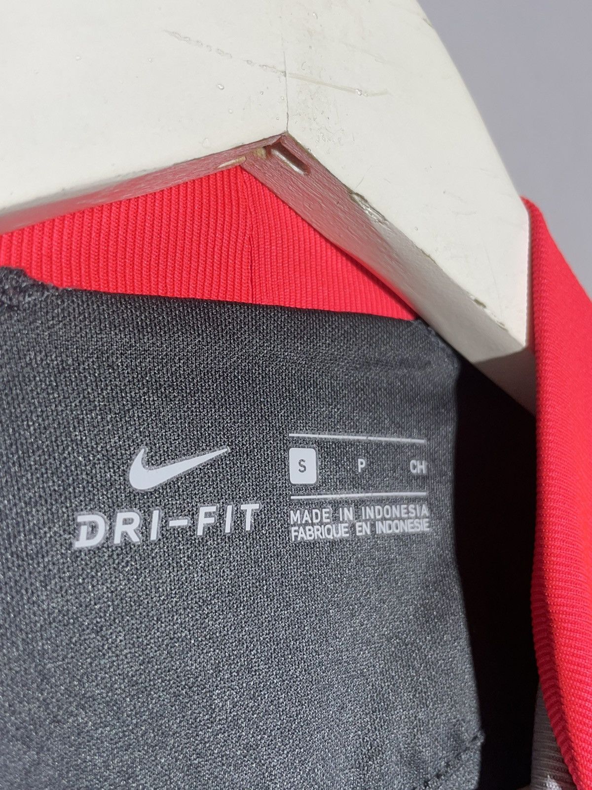 Nike Liverpool FC Nike 2020/21 Third Y2k Football Shirt Size US S / EU 44-46 / 1 - 12 Thumbnail