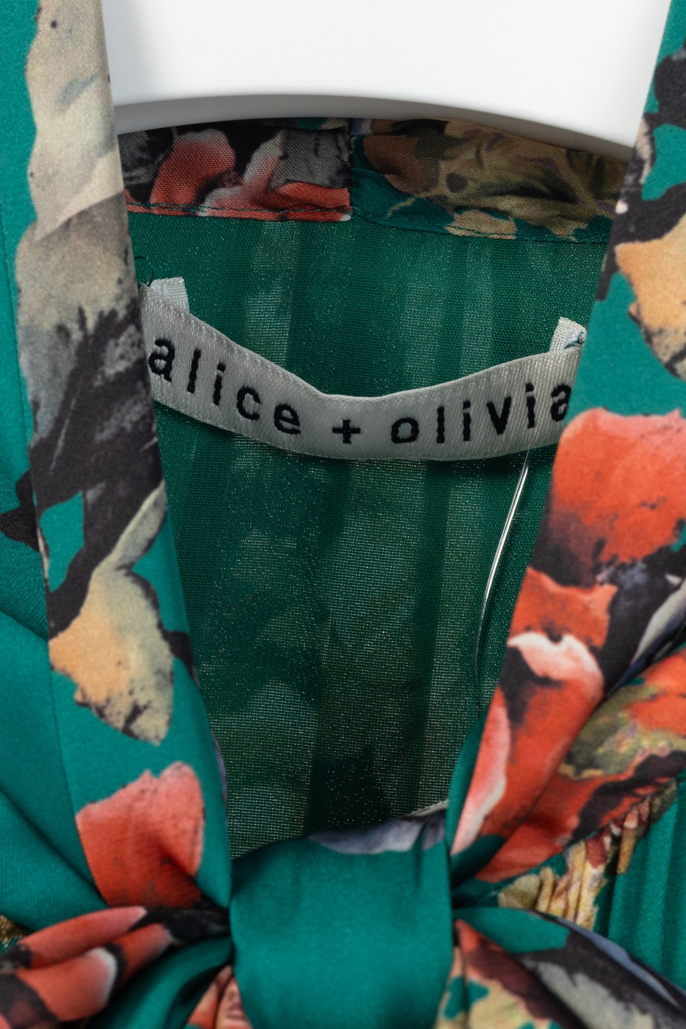 Alice + Olivia Alice + Olivia Merrilee Floral Tie-Neck Tiered Ruffle Dress Size S / US 4 / IT 40 - 4 Thumbnail