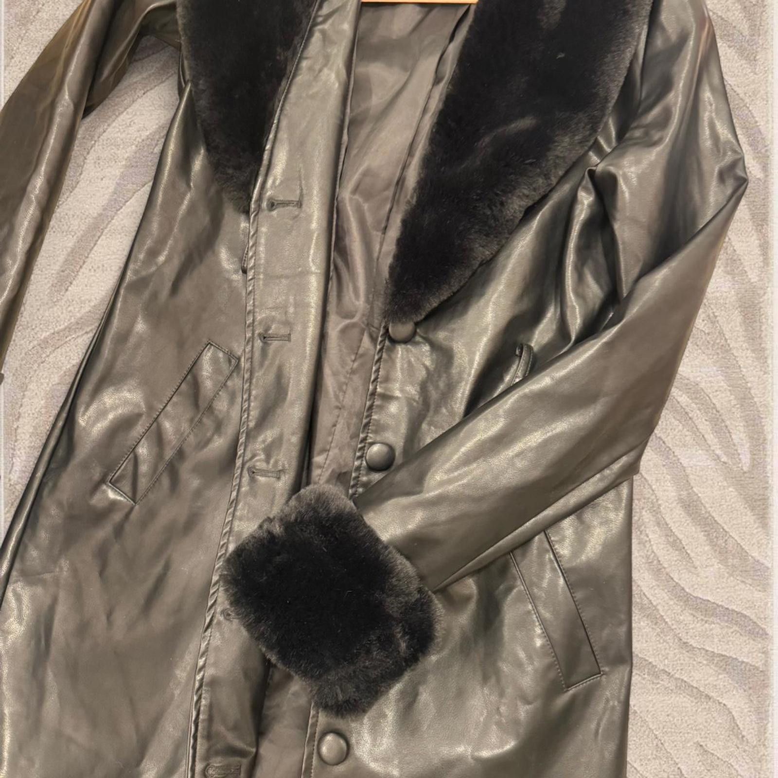 Lioness Lioness Long leather trench with fur details! Size XS / US 0-2 / IT 36-38 - 4 Thumbnail
