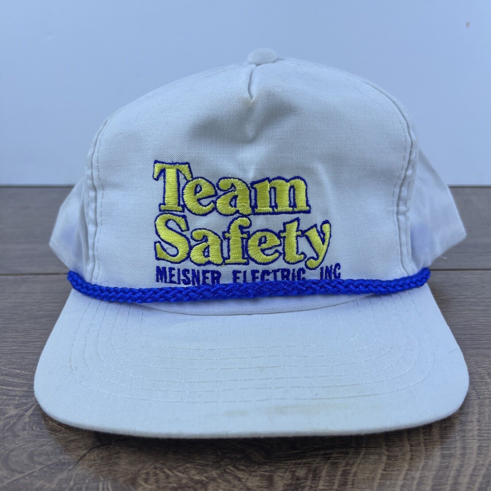 The Unbranded Brand Meisner Electric Hat Meisner White Hat Adjustable Snapback A Size ONE SIZE - 1 Thumbnail
