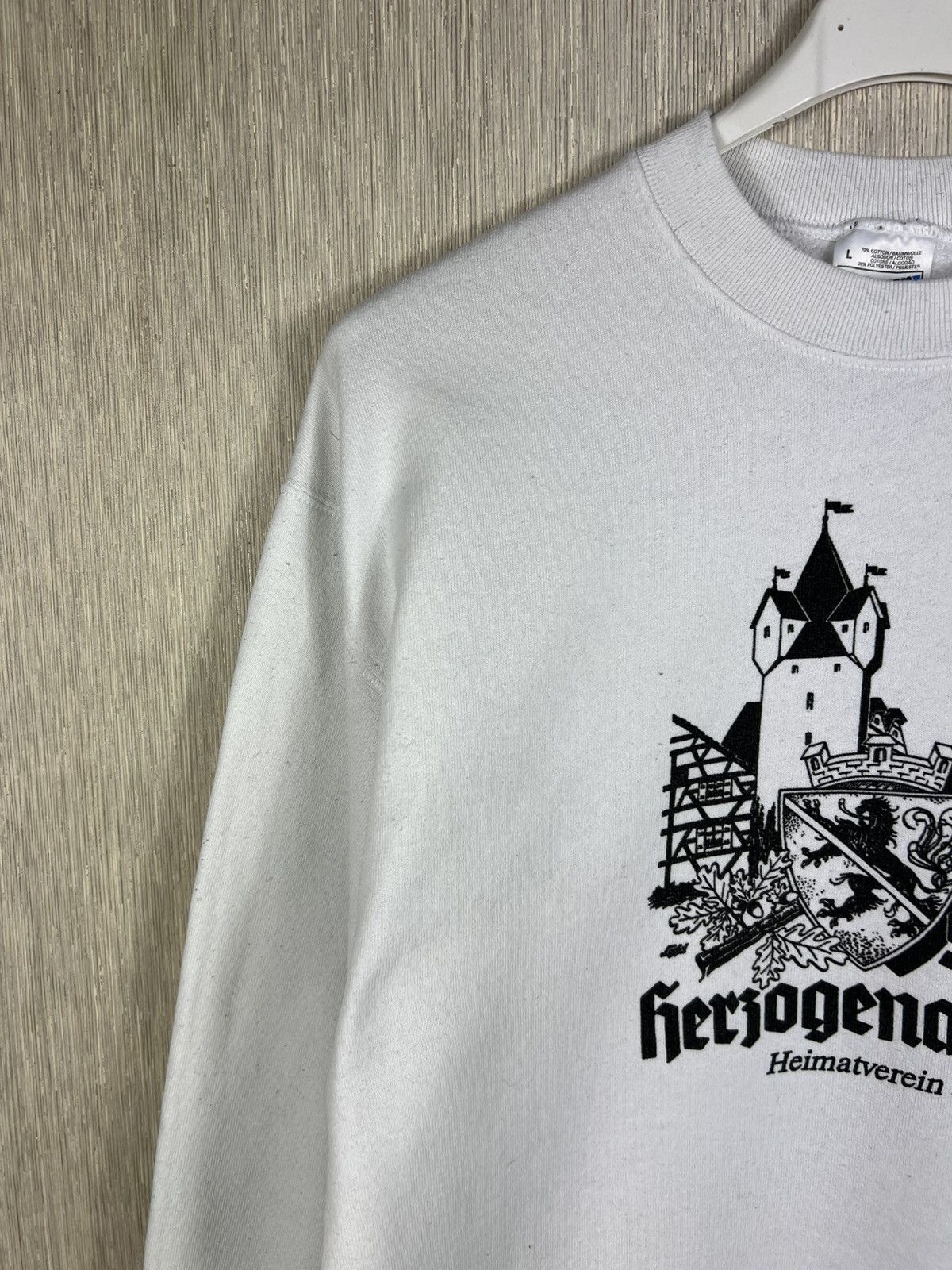 Vintage Vintage 90s castle history gothic screen stars sweatshirt Size US M / EU 48-50 / 2 - 5 Thumbnail