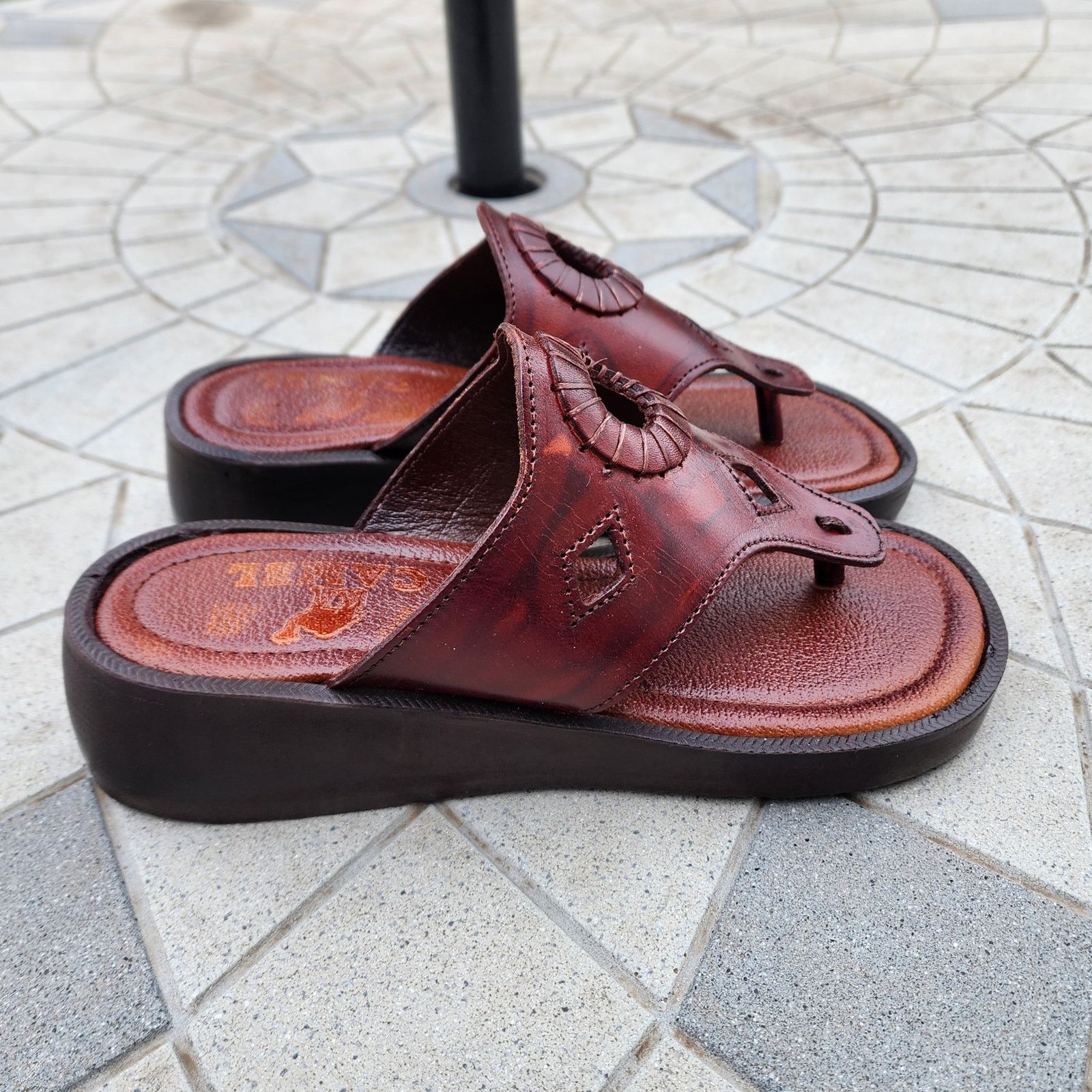Camel Cleopatra Leather Thong Platform Ancient Egyptian Sandals Size US 6.5 / IT 36.5 - 2 Thumbnail