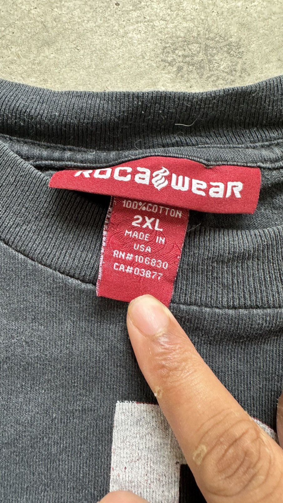Rocawear × Vintage VINTAGE Y2K ROCKWEAR WELL FADED TEE Size US XXL / EU 58 / 5 - 4 Thumbnail