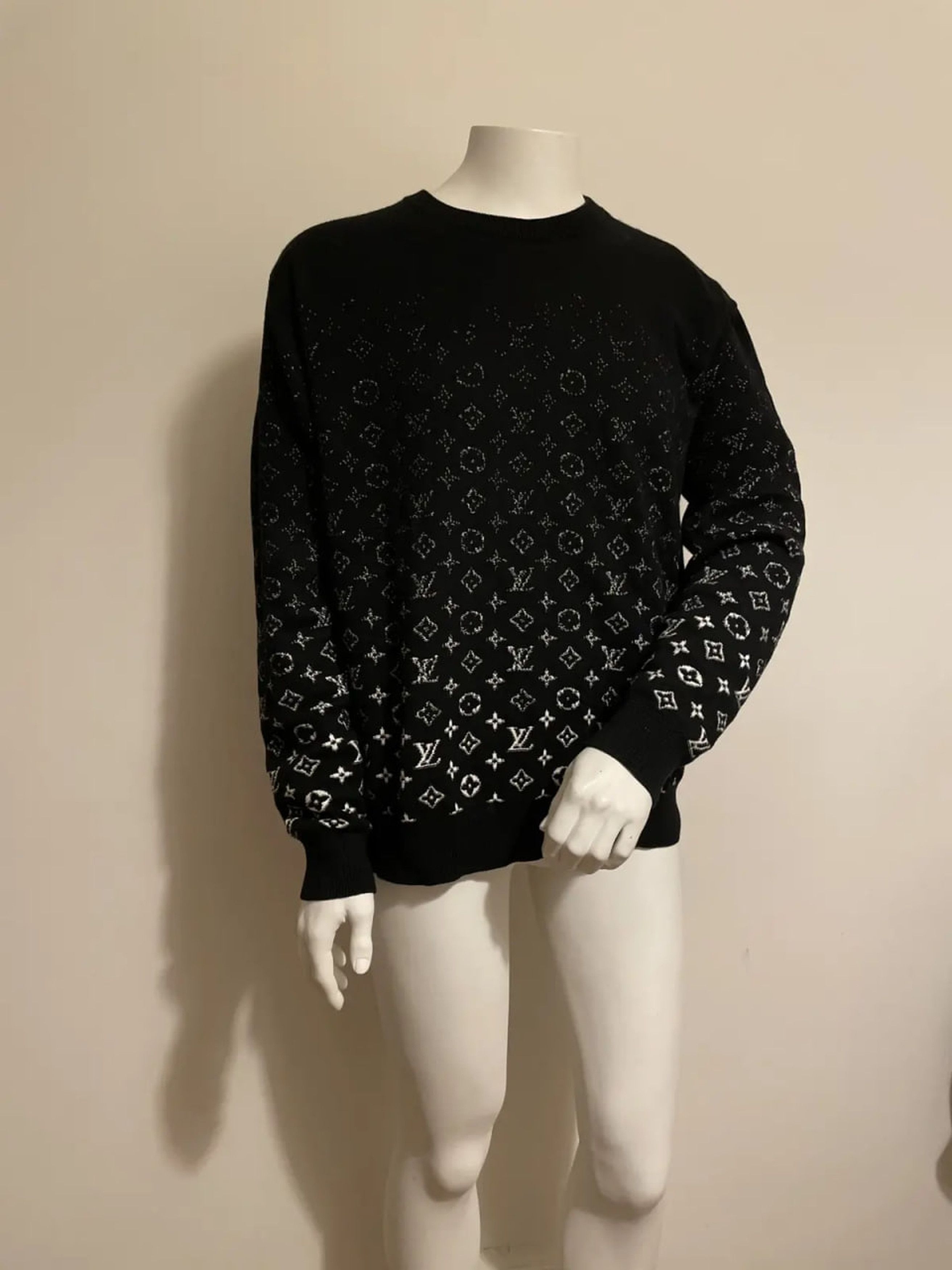 Louis Vuitton Louis Vuitton Black/White Gradient Monogram Sweater Size US L / EU 52-54 / 3 - 2 Thumbnail