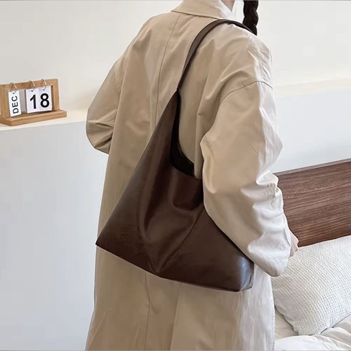 Japanese Brand PU Soft Leather Tote Bag Size ONE SIZE - 3 Thumbnail