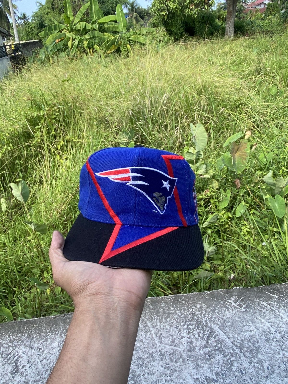 Vintage NFL Patriots Snapback by Drew Pearson (90s)