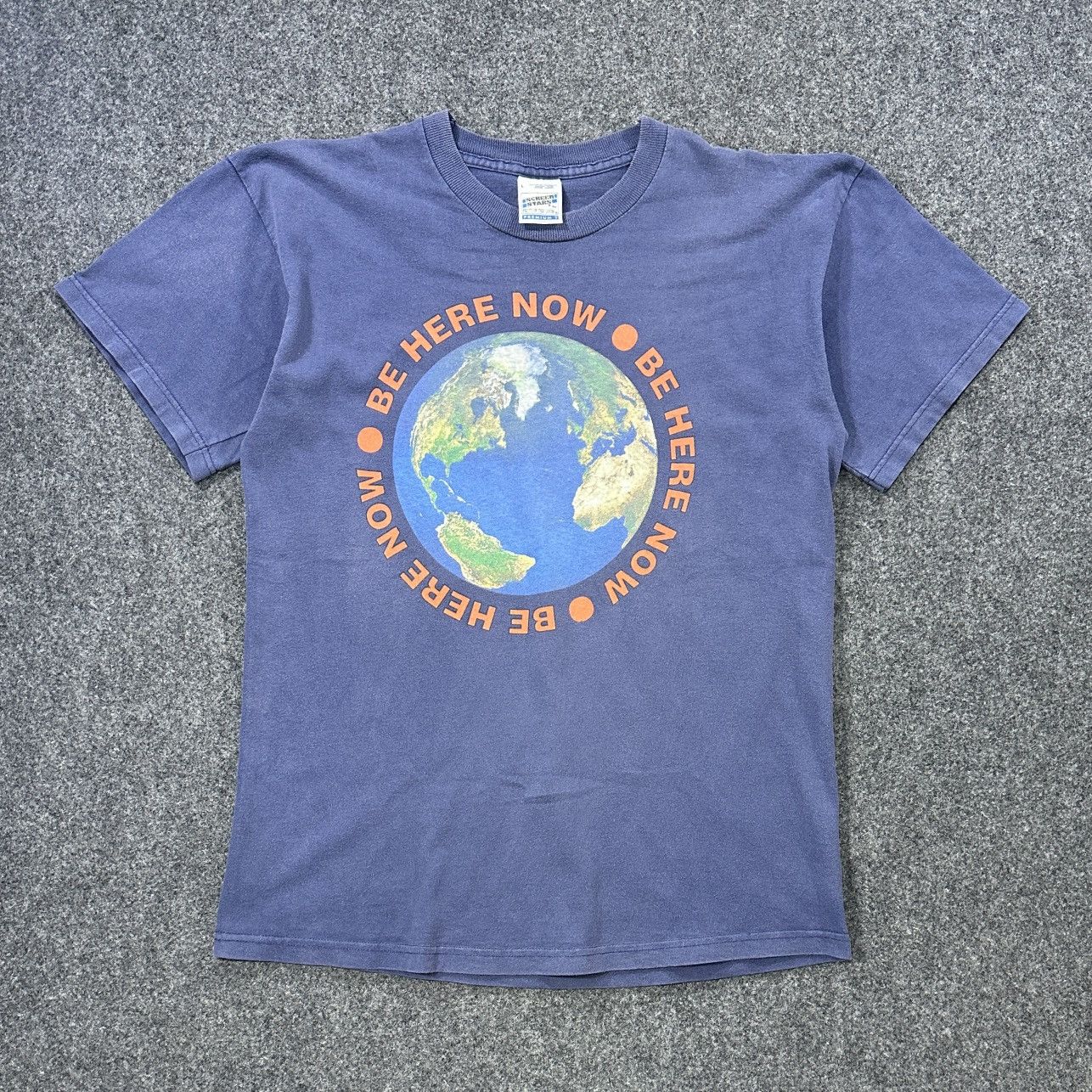 Other 90s Oasis Be Here Now Vintage Size US L / EU 52-54 / 3 - 1 Thumbnail