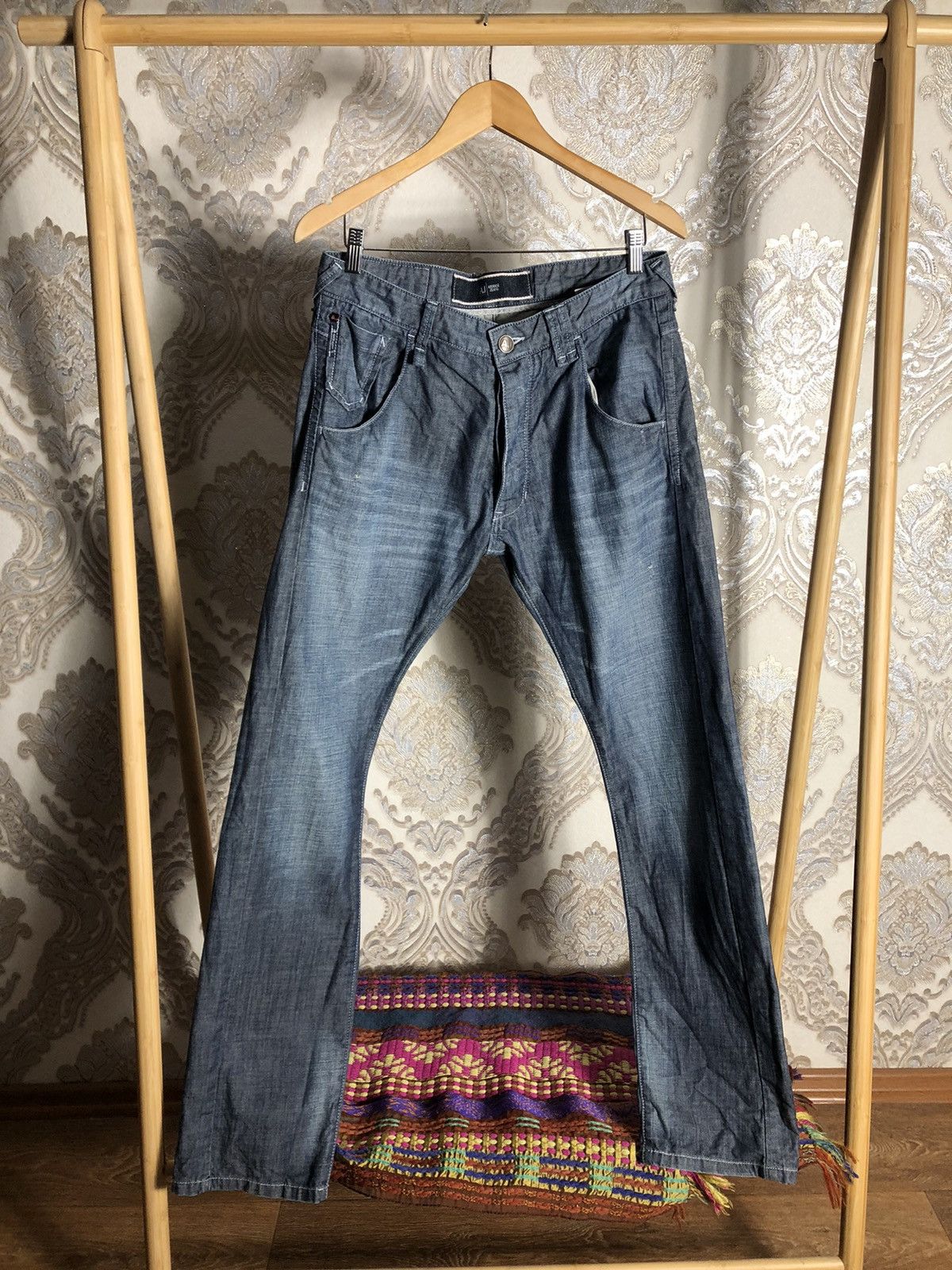 Armani VINTAGE ARMANI JEANS DENIM JEANS ITALIAN DESIGNER CASUAL 90s Size US 32 / EU 48 - 2 Thumbnail