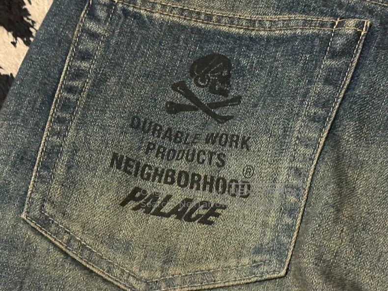 Neighborhood Neighborhood size M Jeans Size US 27 - 6 Thumbnail
