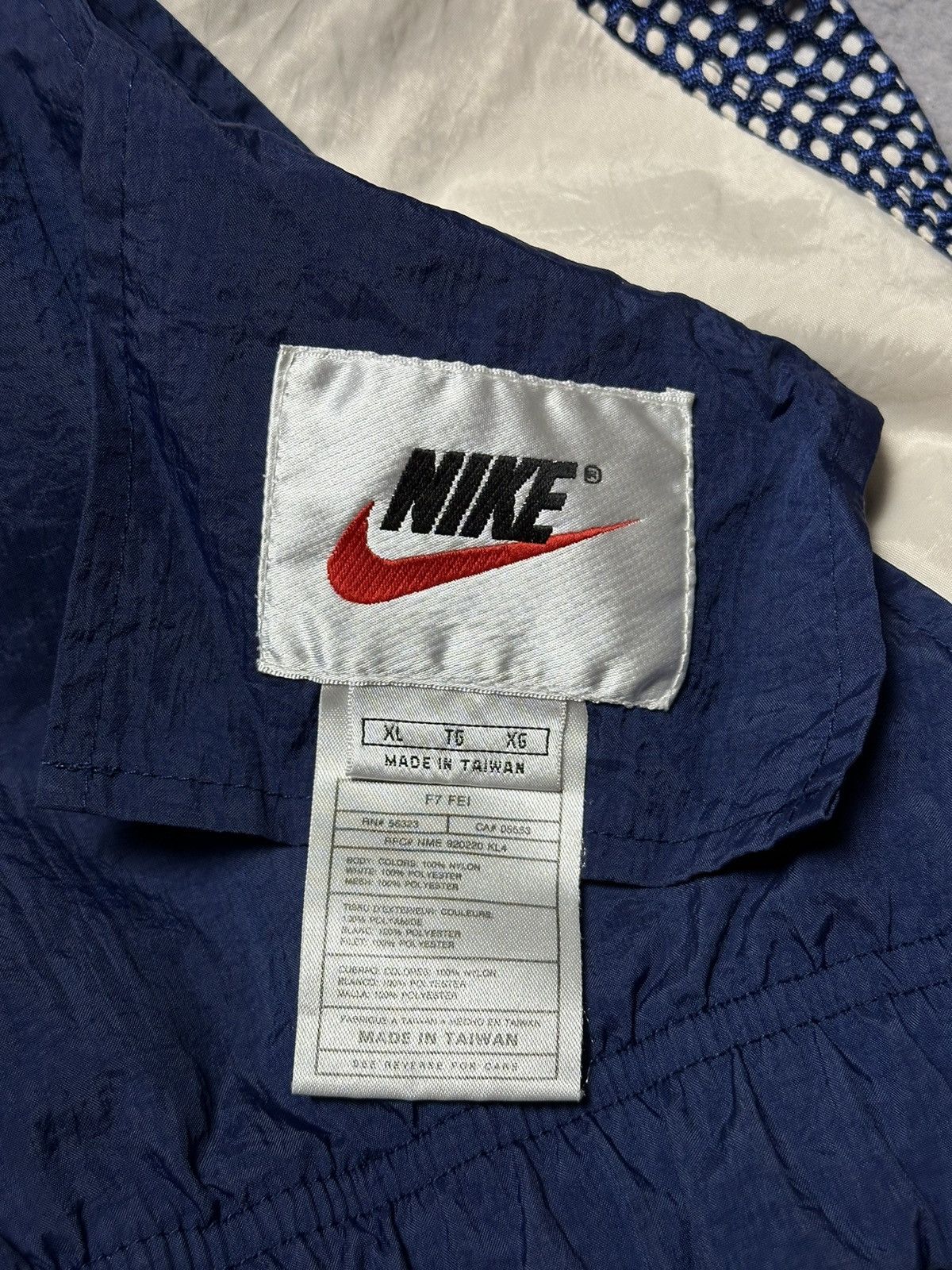 Nike Vintage 90s Nike Reversible Big Swoosh Logo Jacket Size US XL / EU 56 / 4 - 13 Thumbnail