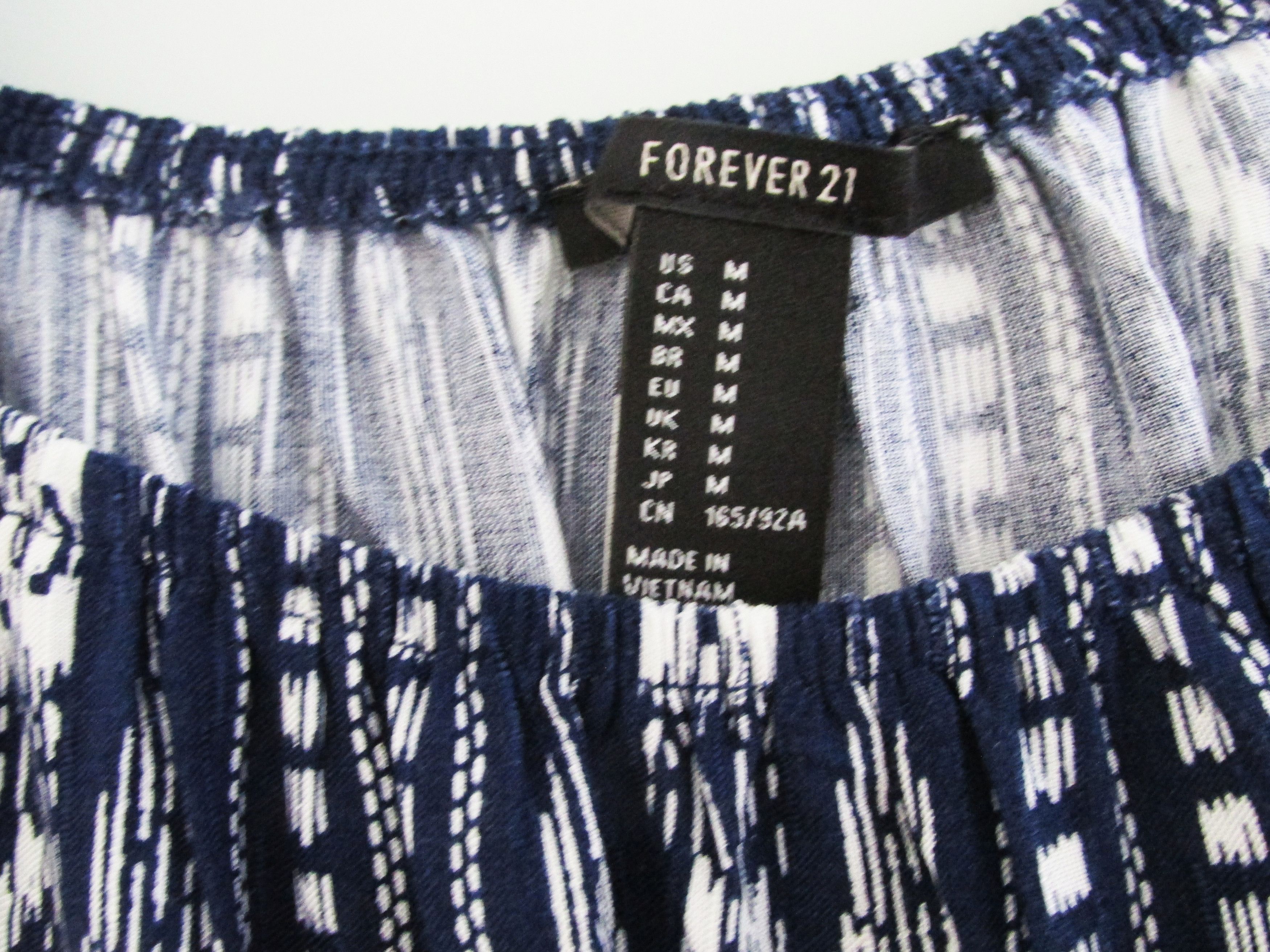 Forever 21 Forever 21 (NWOT) Off The Shoulder Blouse Size Medium Size M / US 6-8 / IT 42-44 - 2 Thumbnail