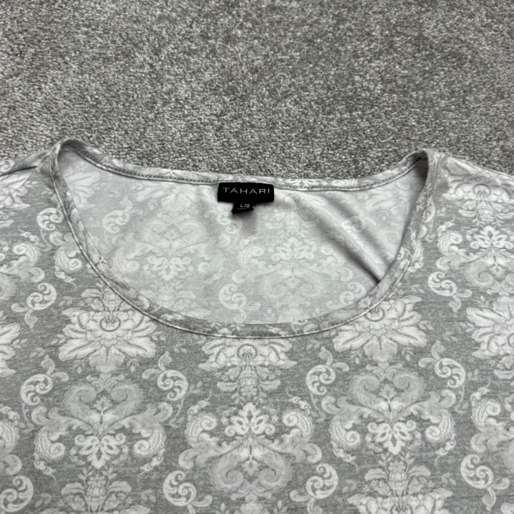 Vintage Tahari Damask Lace T-Shirt Dress Womens Large Gray White Short Sleeve Casual Dress Size L / US 10 / IT 46 - 4 Thumbnail