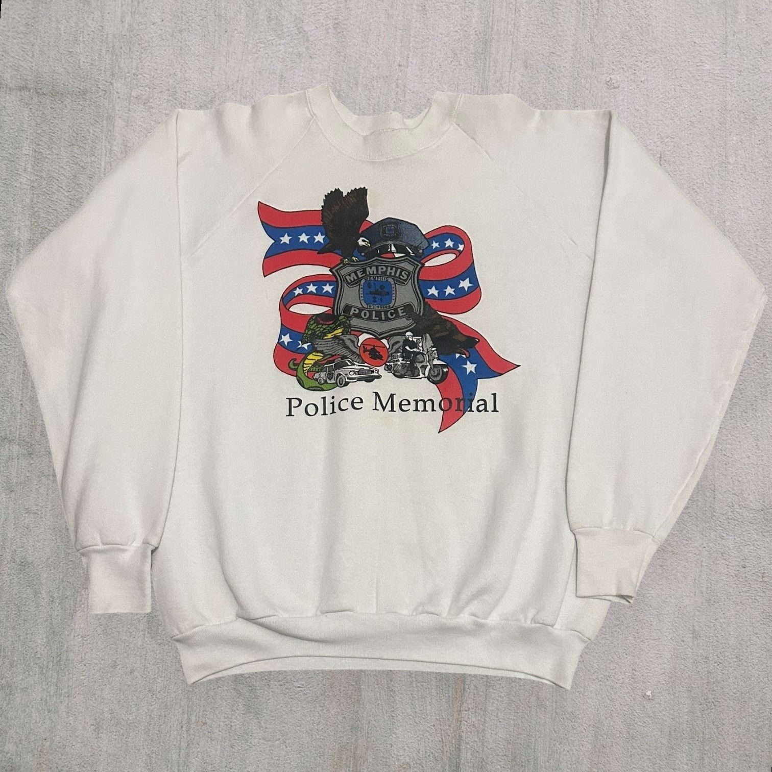 Fruit Of The Loom Memphis police memorial 90s sweatshirt Size US XL / EU 56 / 4 - 1 Thumbnail