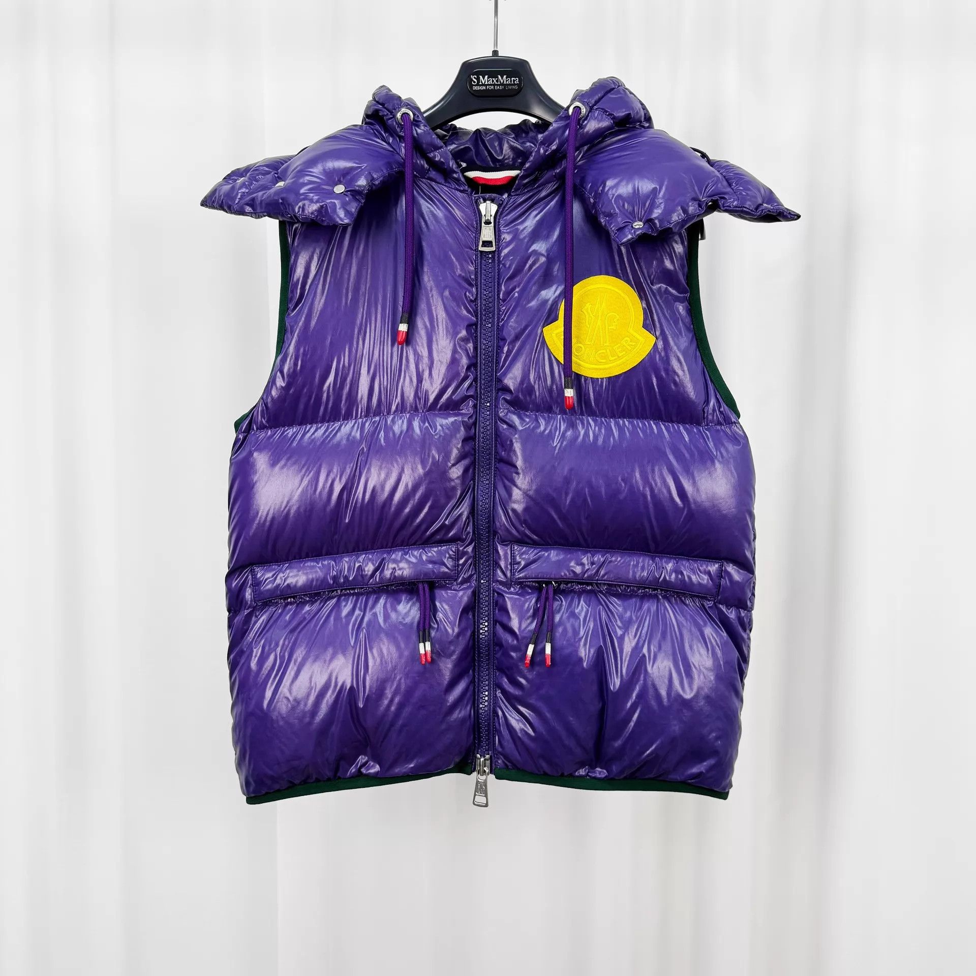 Moncler Moncler 1952 Purple Logo Down Vest Size 2 98 New Size XS / US 0-2 / IT 36-38 - 1 Thumbnail