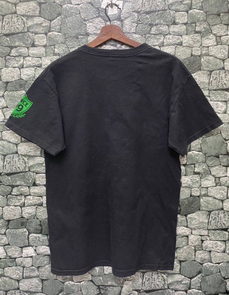 Naked & Famous Vintage Famous Stars And Straps Streetwear Tshirt Size US M / EU 48-50 / 2 - 2 Thumbnail