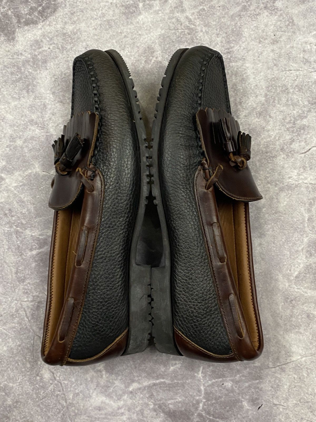 Allen Edmonds Allen Edmonds Nashua Tassel Kiltie Black/Brown Loafers Sz:11 Size US 11 / EU 44 - 9 Thumbnail