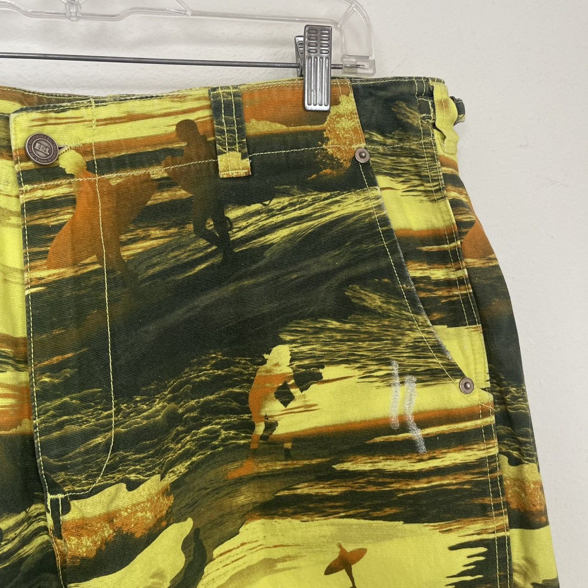 ERL NEW ERL Acid Sunset Waves Surfer Print Shorts Size US 35 - 4 Thumbnail