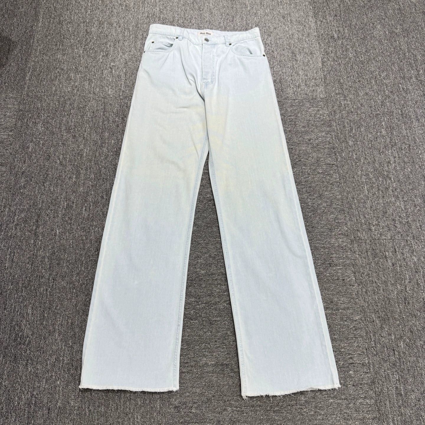 Miu Miu MIUMIU Distressed Embroidered Logo Jeans 25 Size 25" / US 0 / IT 36 - 1 Thumbnail