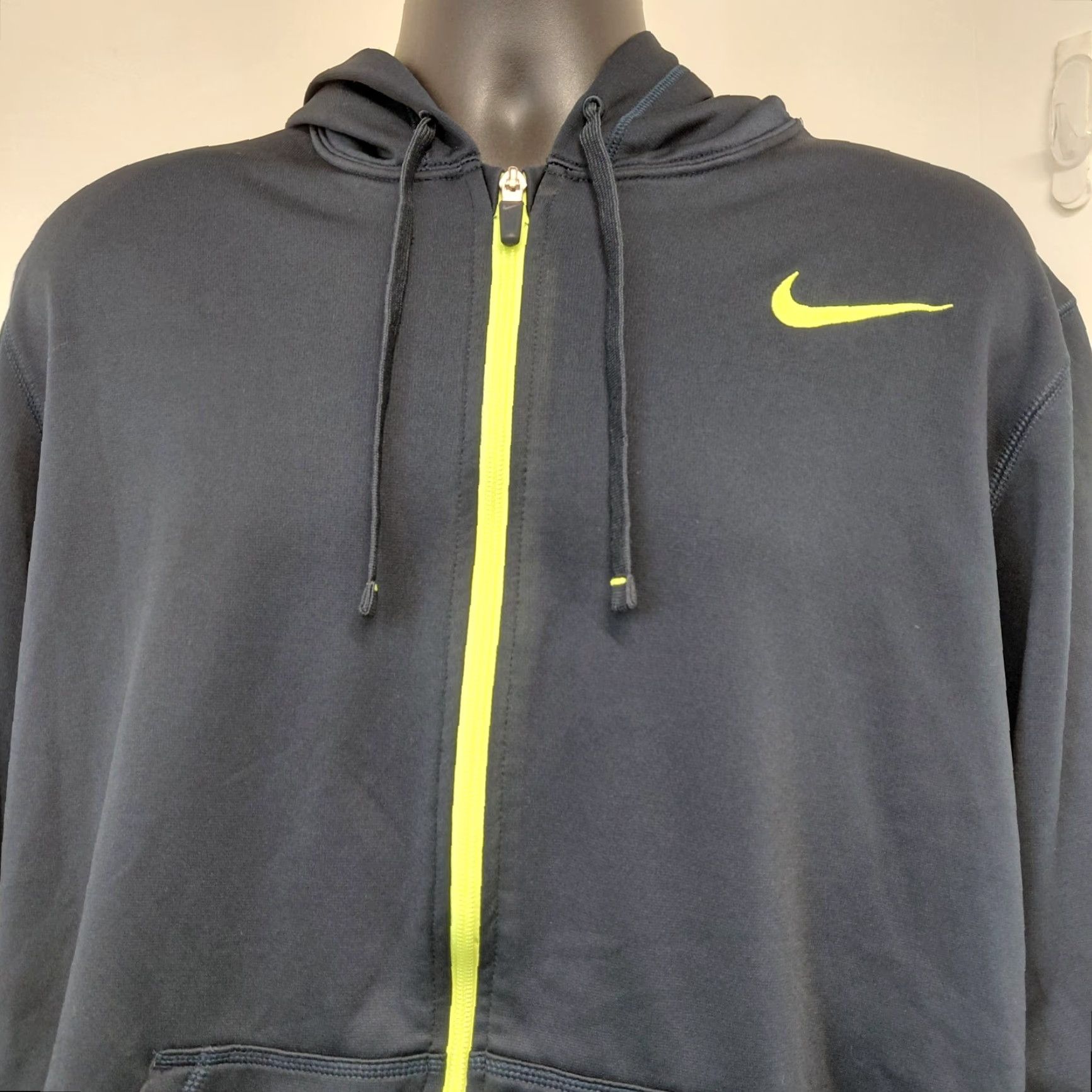Nike Nike Hoodie Mens XL Charcoal/Neon Green Therma Fit Sweatshirt Swoosh Logo Shirt Pullover Hooded Pockets All Seasons Mens 90s? Size US XL / EU 56 / 4 - 2 Thumbnail