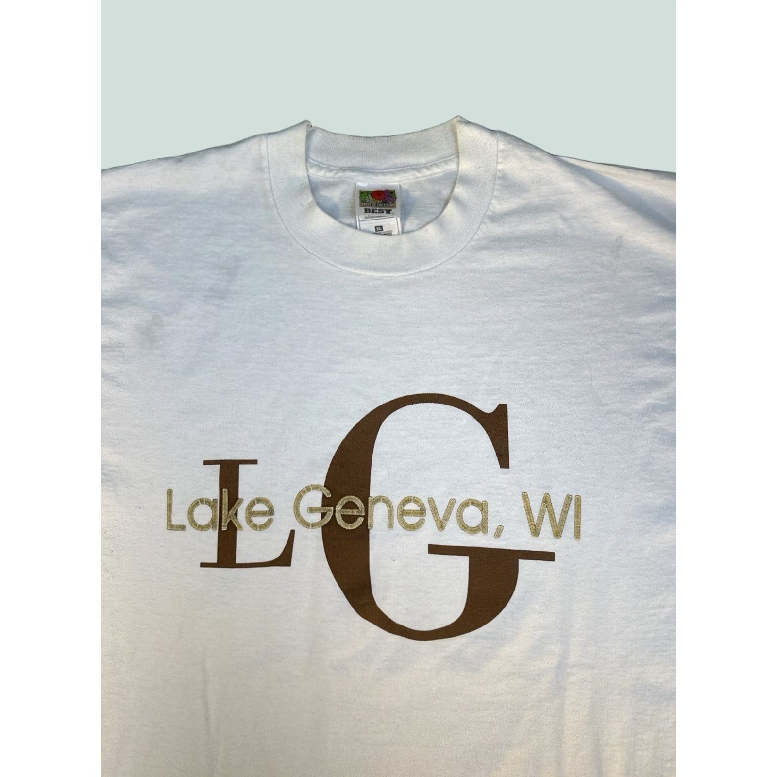 Fruit Of The Loom VINTAGE Lake Geneva WI T-Shirt XL White Fruit of the Loom BEST Logo Tee Mens Shirt Logo Wisconsin Locality Graphic Size US XL / EU 56 / 4 - 1 Thumbnail