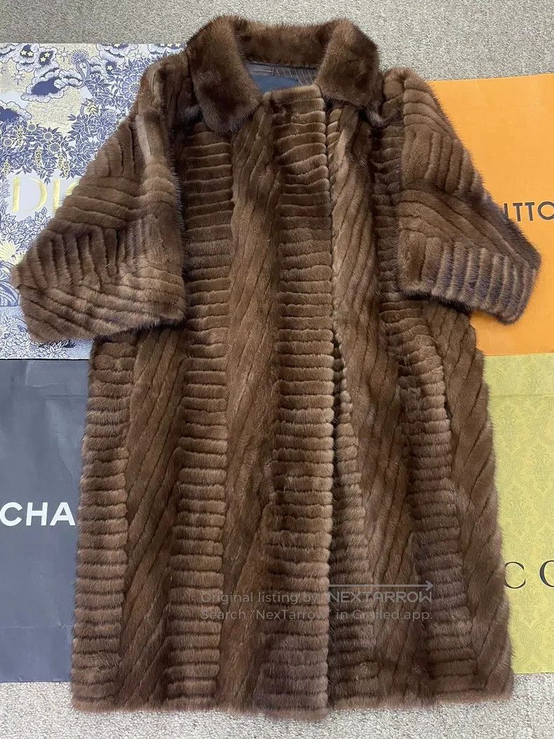 Fendi Fendi Honey Brown Suede Fur Jacket, Reversible Size XS / US 0-2 / IT 36-38 - 1 Thumbnail