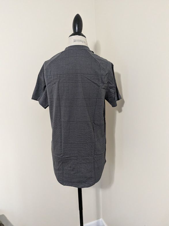 Hollister Holister curved hem tee size M NWT Size US M / EU 48-50 / 2 - 2 Thumbnail