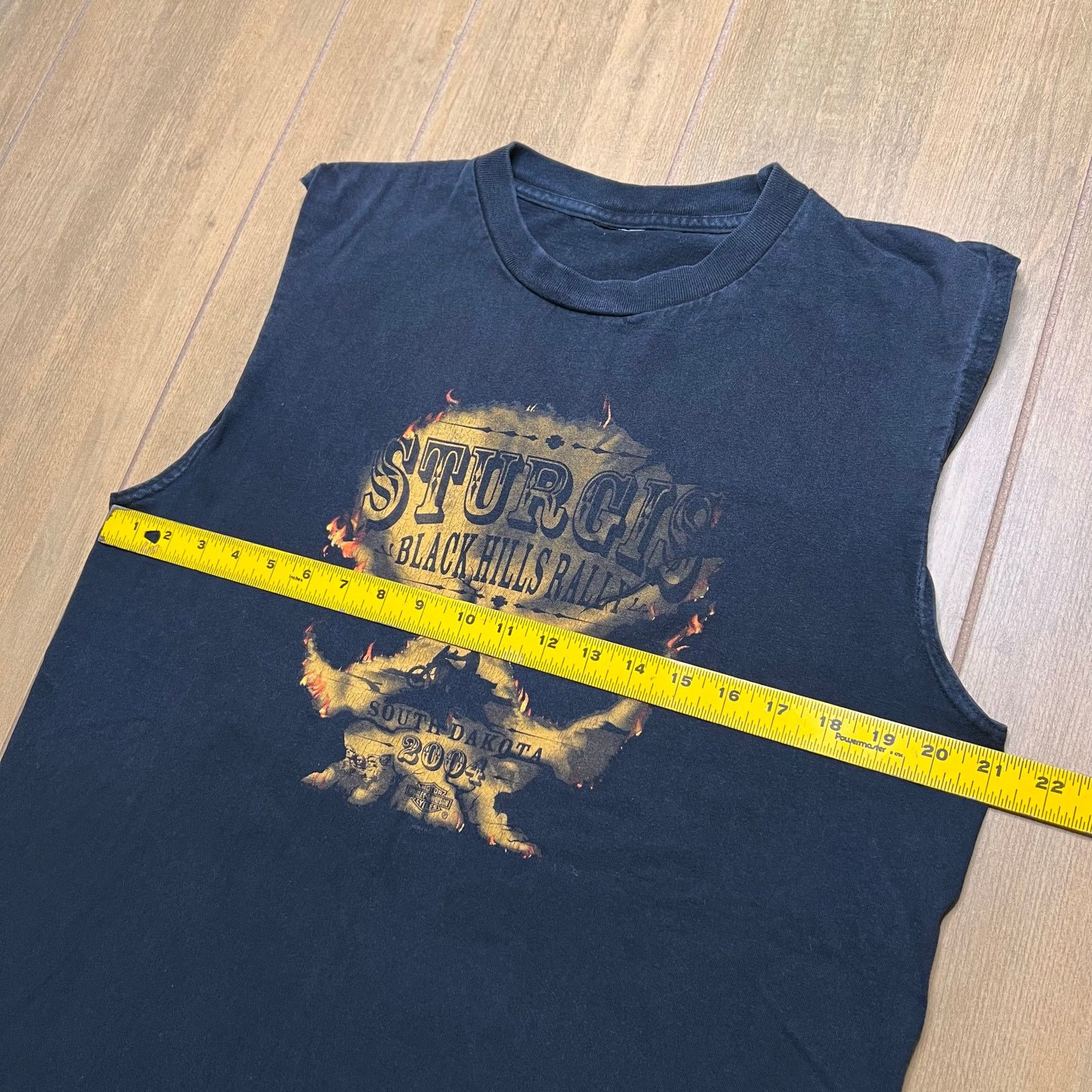 Harley Davidson Vintage 2004 Sturgis Black Hills Rally sleeveless t-Sz M Size US M / EU 48-50 / 2 - 6 Thumbnail