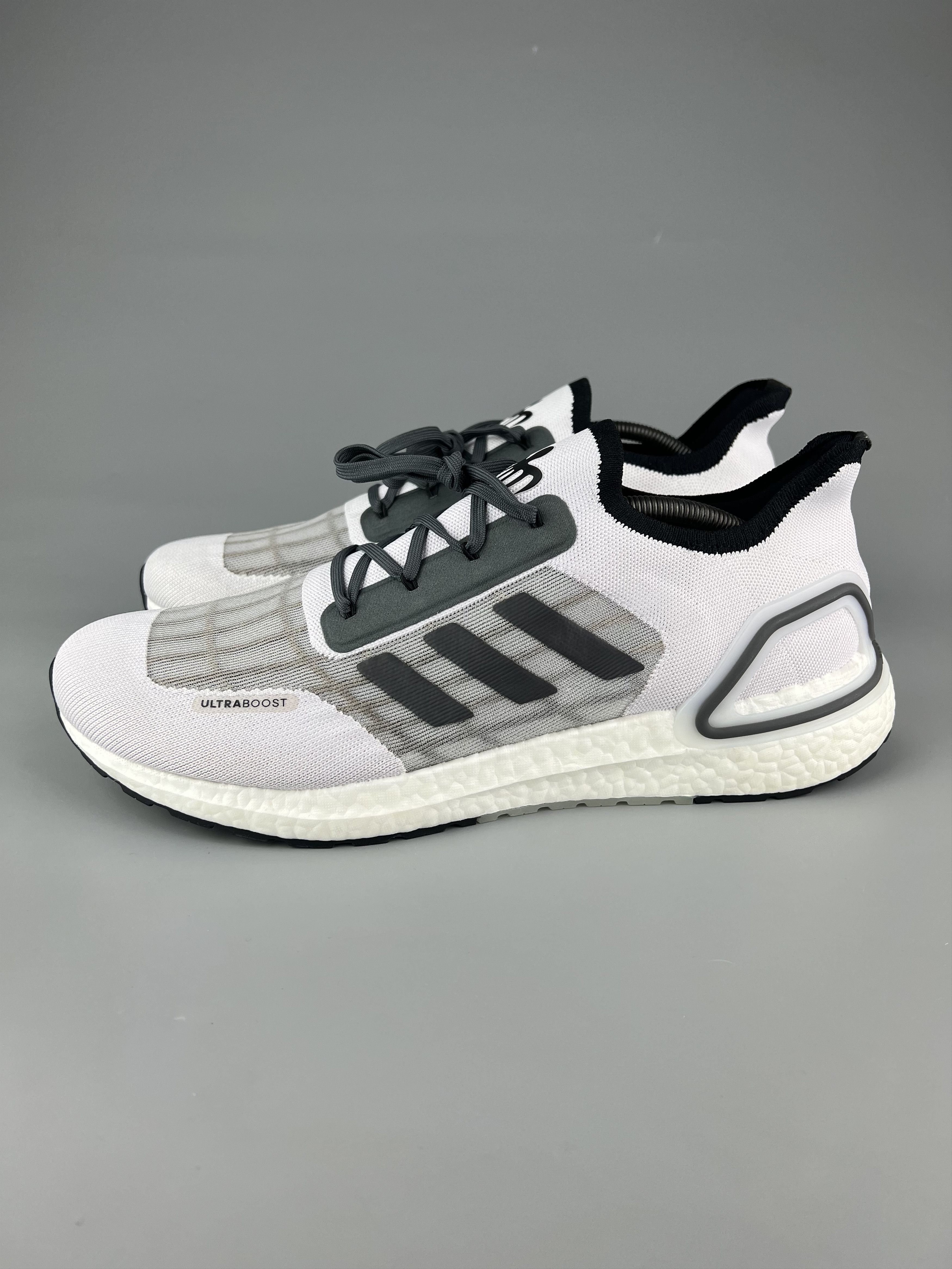 Adidas Adidas x James Bond 007 Ultraboost Summer. RDY US 14 Size US 14 / EU 47 - 2 Thumbnail