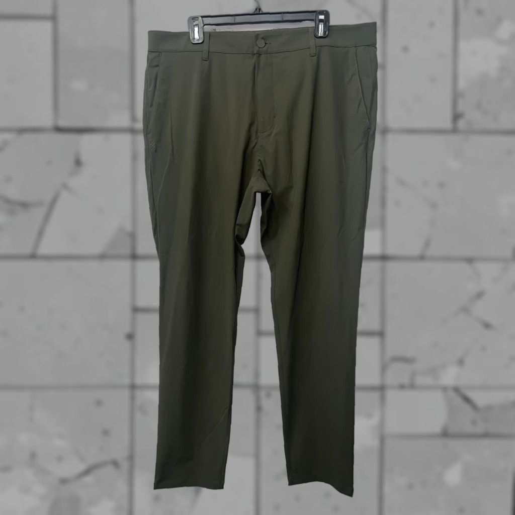 Rhone Rhone Eppure Si Muove Green Pants Mens Size 38x33 Chino Regular Fit Mint Green Mens Size US 38 / EU 54 - 1 Thumbnail
