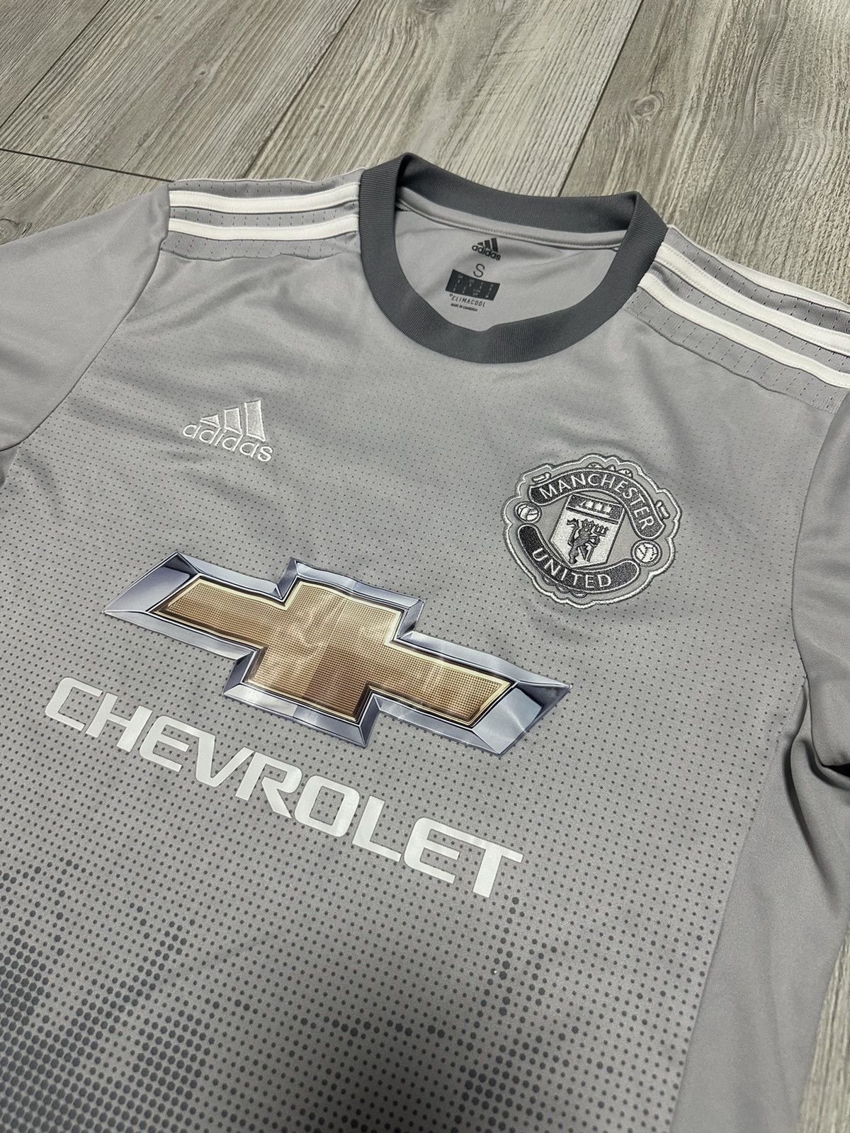 Adidas Manchester United 2017/2018 Adidas Third Soccer Jersey Gray Size US S / EU 44-46 / 1 - 3 Thumbnail