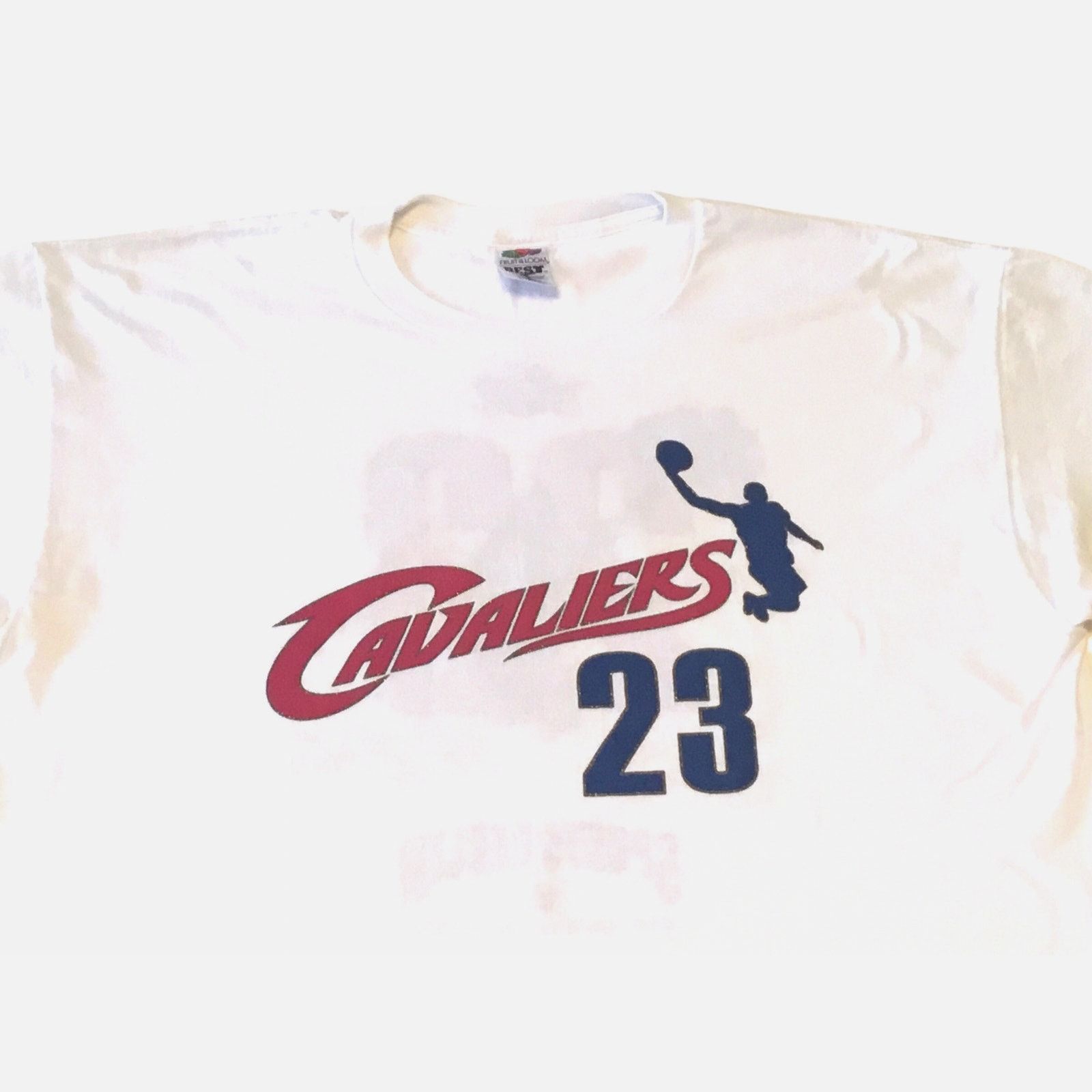 Fruit Of The Loom LeBron James Cleveland Cavaliers 23 T-Shirt Size XLarge Size US XL / EU 56 / 4 - 2 Thumbnail