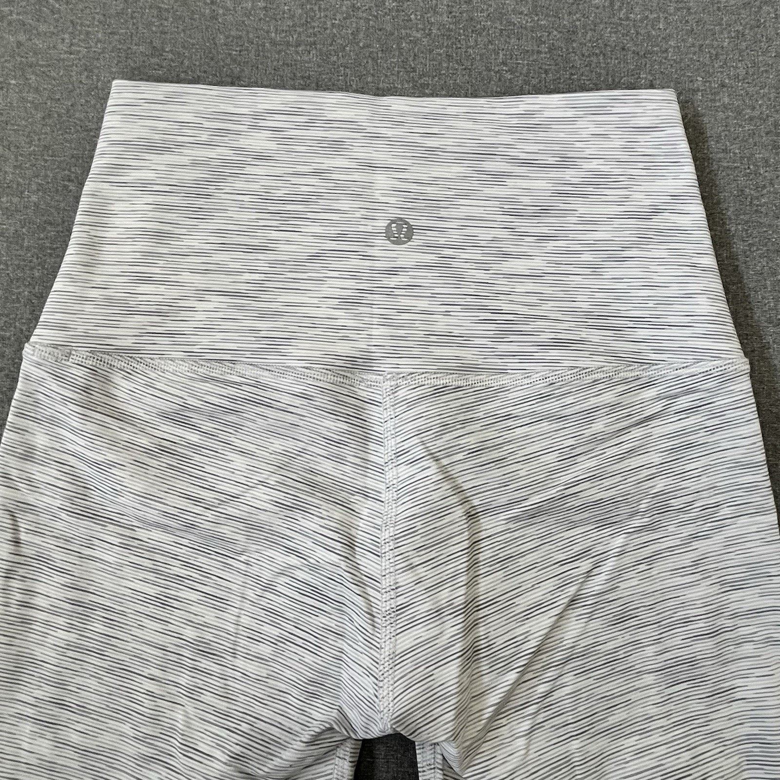 Lululemon Lululemon Wunder Under Crop Tights HR Scp LW6BI8S Size 4 Size 27" / US 4 / IT 40 - 3 Thumbnail