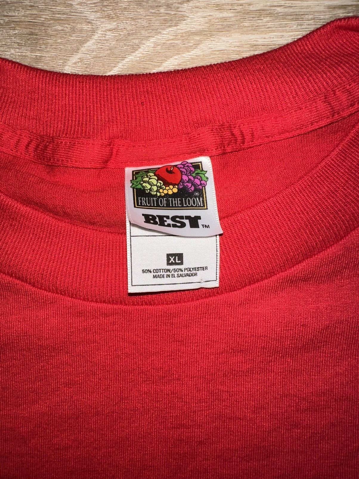Fruit Of The Loom × Vintage Vintage 90’s Fruit of the Loom Best Red Blank T-Shirt Size US XL / EU 56 / 4 - 4 Thumbnail