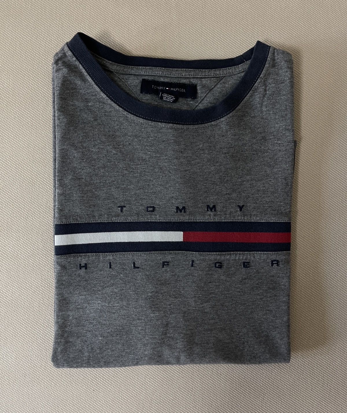 Tommy Hilfiger Tommy Hilfiger vintage T-Shirt with embroidered Logo Print Size US M / EU 48-50 / 2 - 6 Thumbnail
